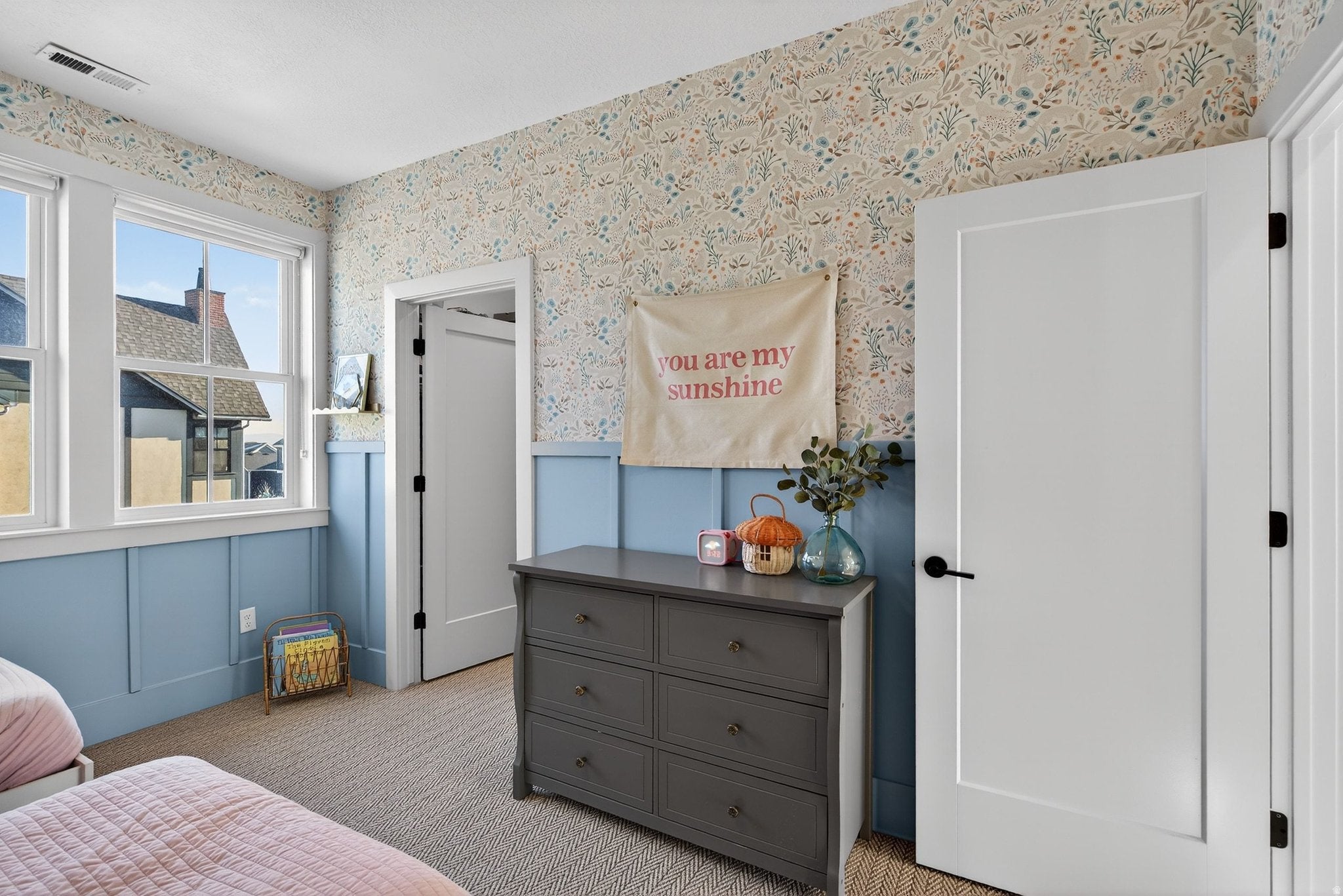 South Jordan, Utah, 84009, United States, 4 Bedrooms Bedrooms, ,4 BathroomsBathrooms,Residential,Active,2006892