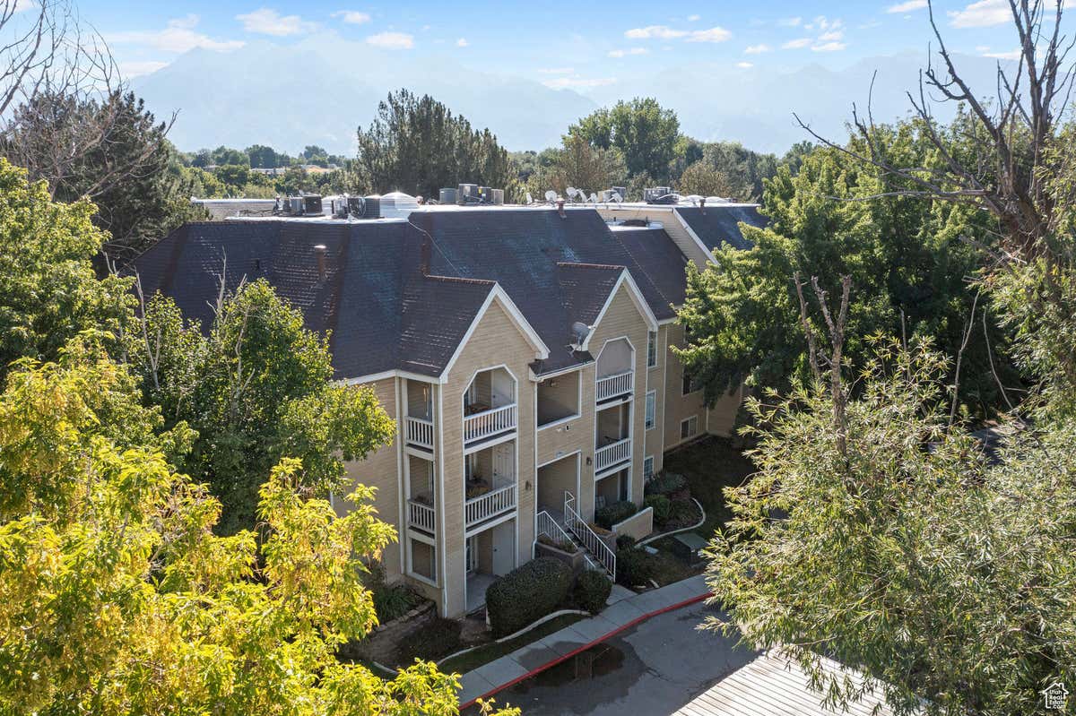 1199 E WATERSIDE CV APT 11, COTTONWOOD HEIGHTS, UT 84047, photo 1 of 17