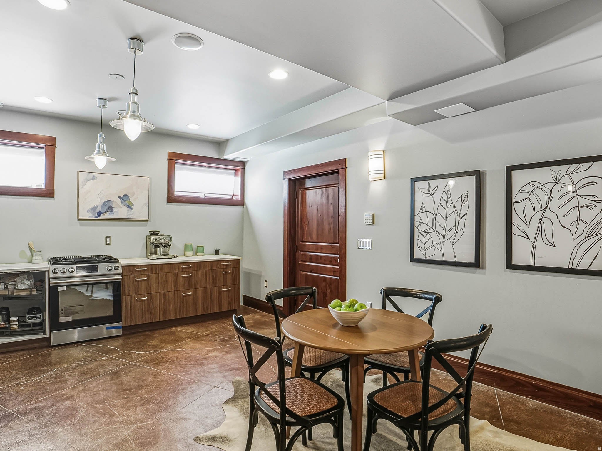 Salt Lake City, Utah, 84105, United States, 6 Bedrooms Bedrooms, ,4 BathroomsBathrooms,Residential,Active,2000214