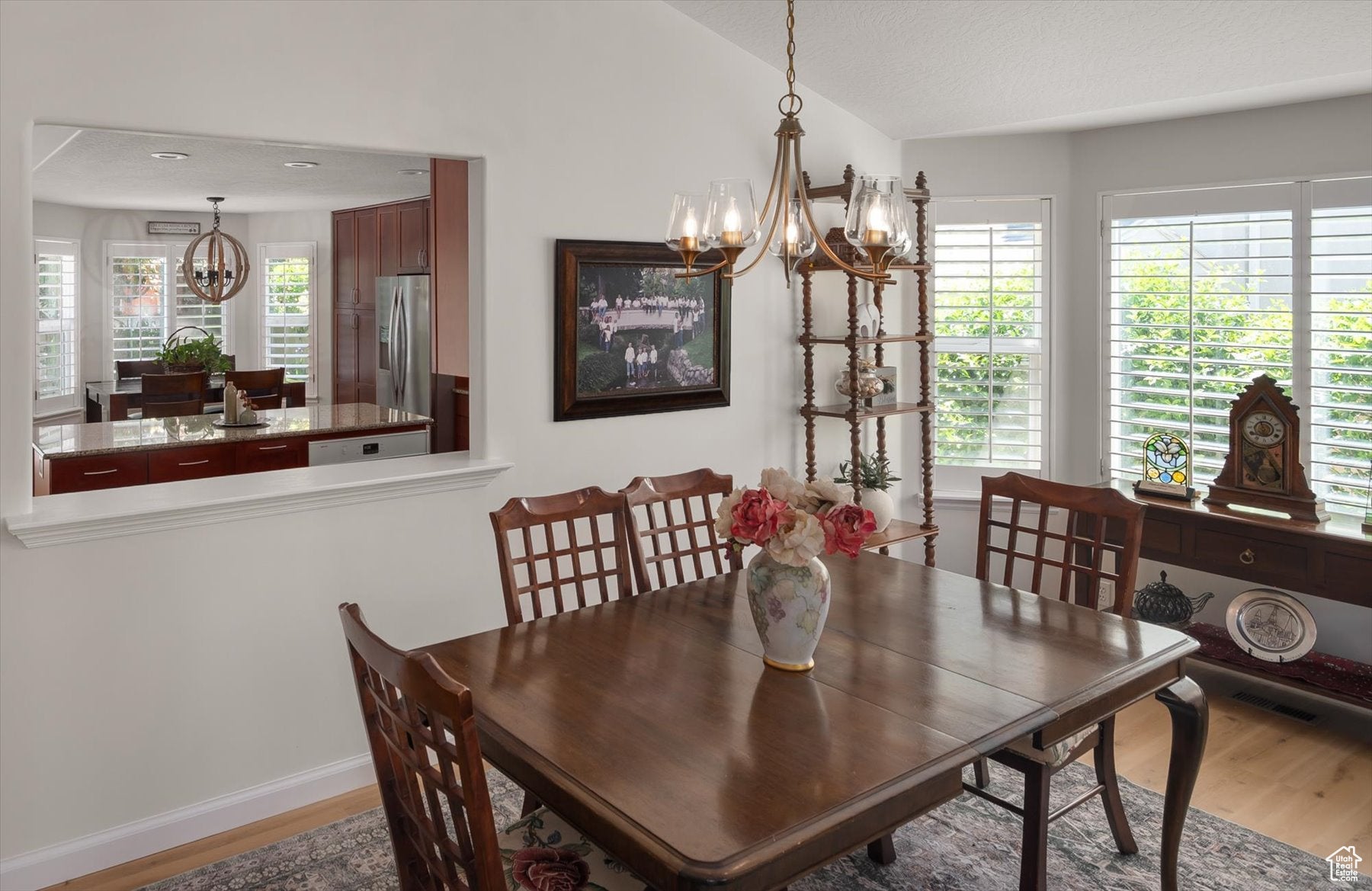 Cottonwood Heights, Utah, 84121, United States, 6 Bedrooms Bedrooms, ,3 BathroomsBathrooms,Residential,Active,1964287