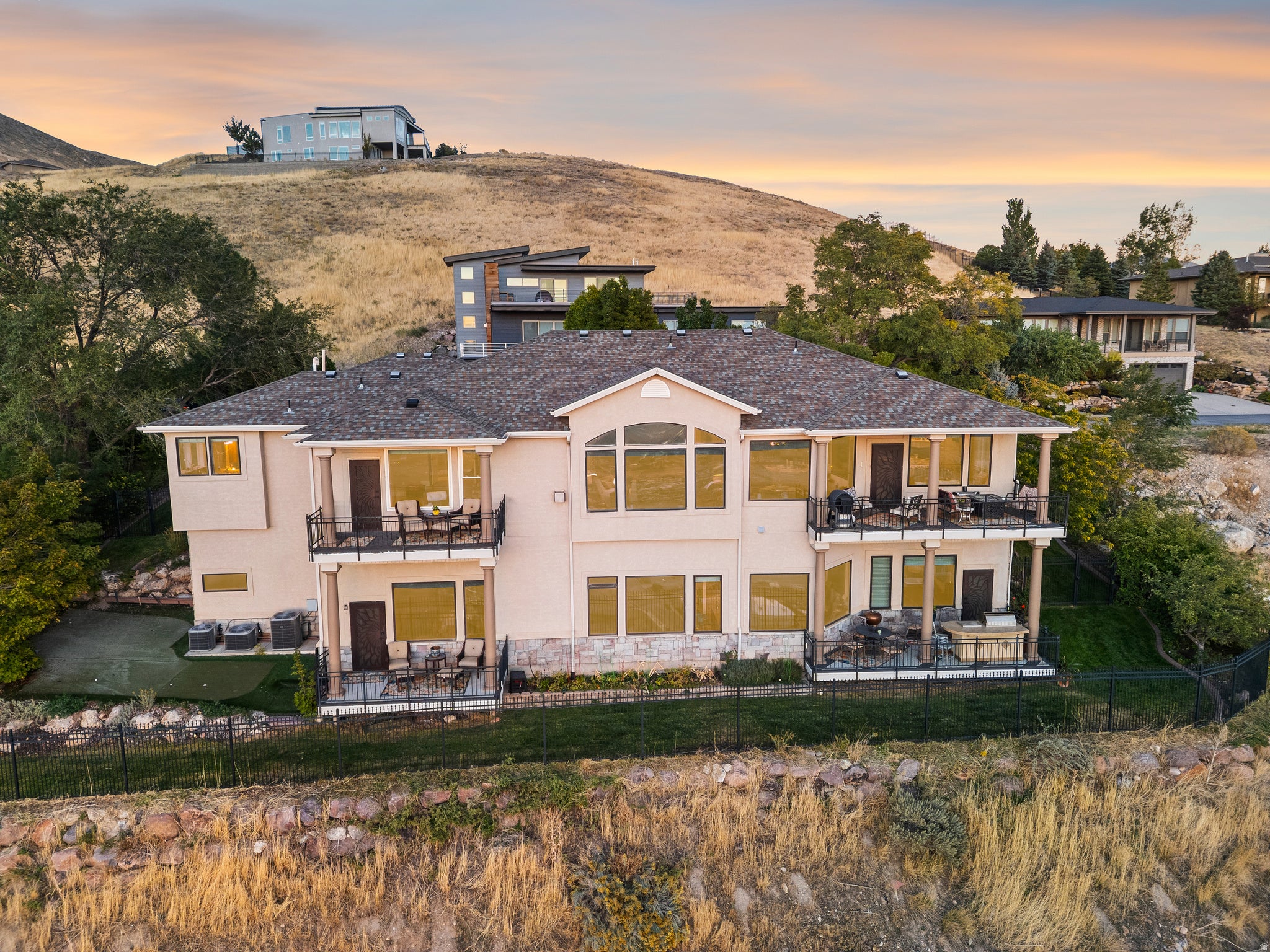 Salt Lake City, Utah, 84103, United States, 5 Bedrooms Bedrooms, ,4 BathroomsBathrooms,Residential,Active,2042745