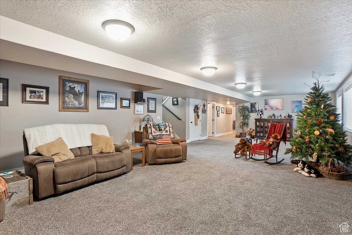 Eden, Utah, 84310, United States, 5 Bedrooms Bedrooms, ,4 BathroomsBathrooms,Residential,Active,1823943