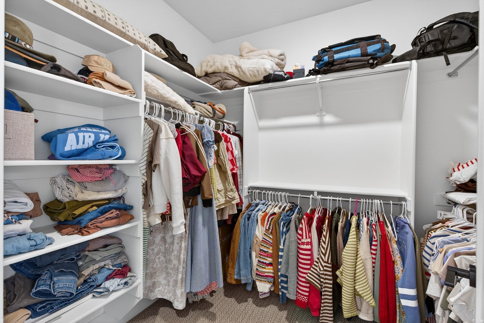 South Jordan, Utah, 84009, United States, 4 Bedrooms Bedrooms, ,4 BathroomsBathrooms,Residential,Active,2006892