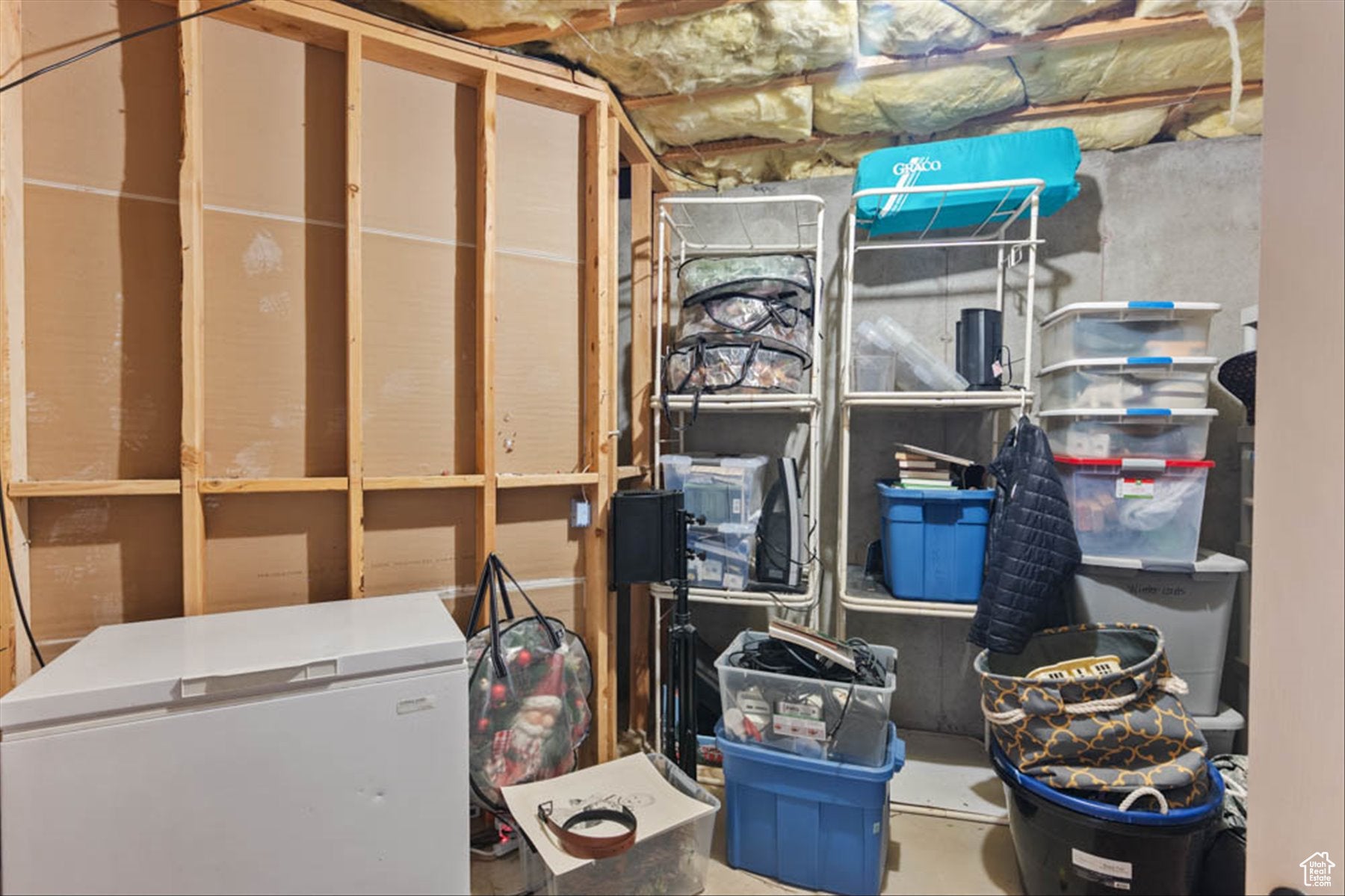 South Jordan, Utah, 84095, United States, 6 Bedrooms Bedrooms, ,4 BathroomsBathrooms,Residential,Active,1876871