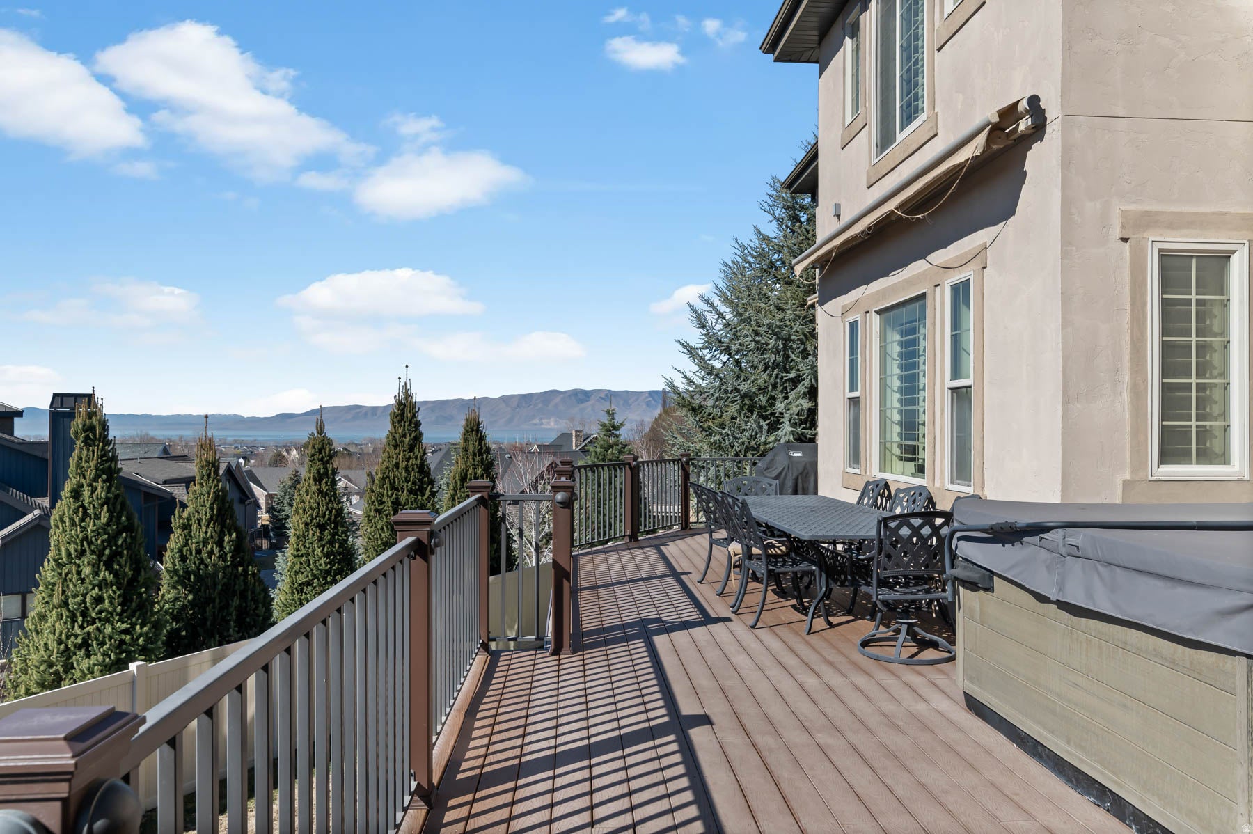 Orem, Utah, 84058, United States, 6 Bedrooms Bedrooms, ,5 BathroomsBathrooms,Residential,Active,2019460