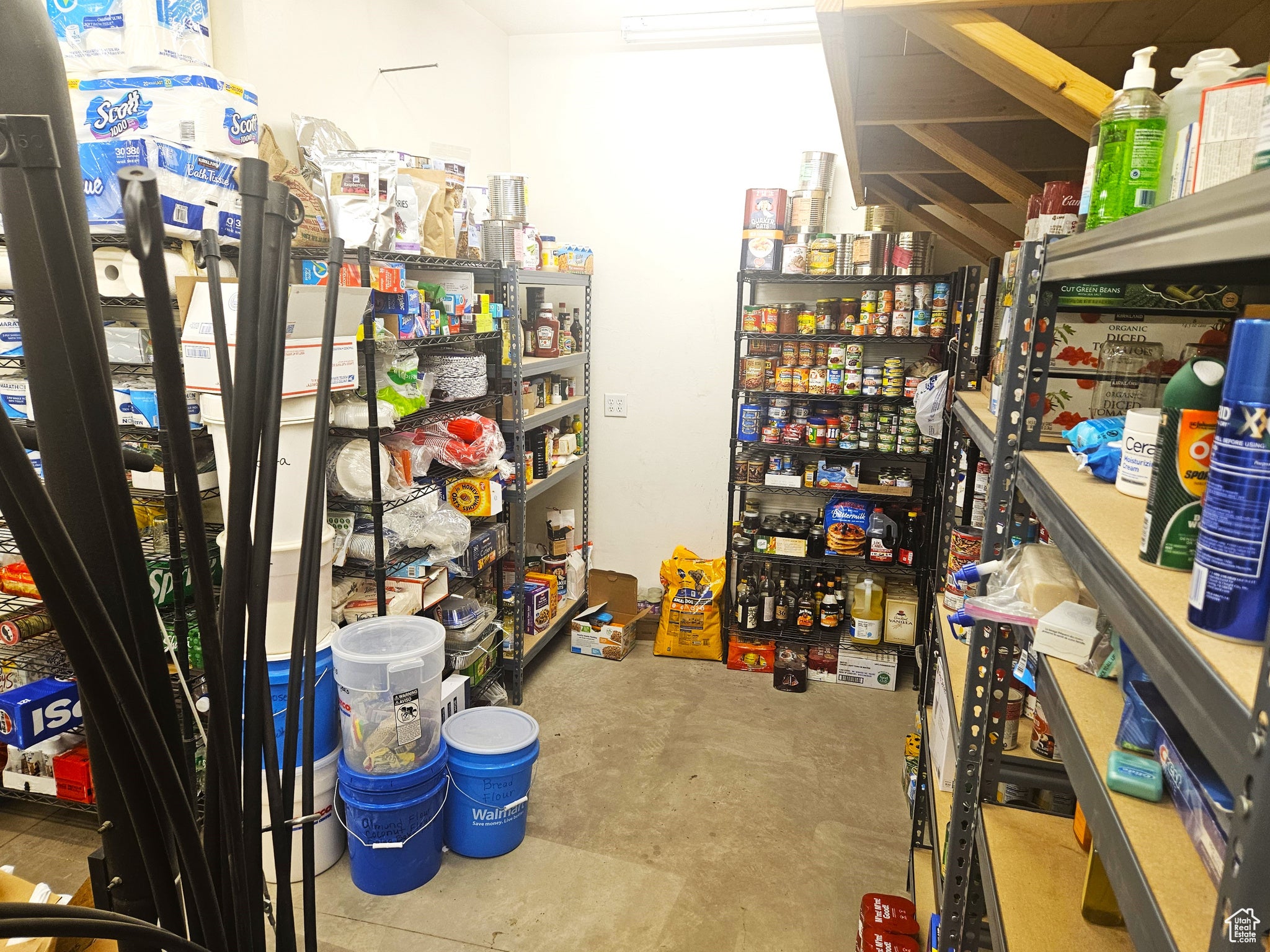 Fruitland, Utah, 84027, United States, 5 Bedrooms Bedrooms, ,3 BathroomsBathrooms,Residential,Active,1899229