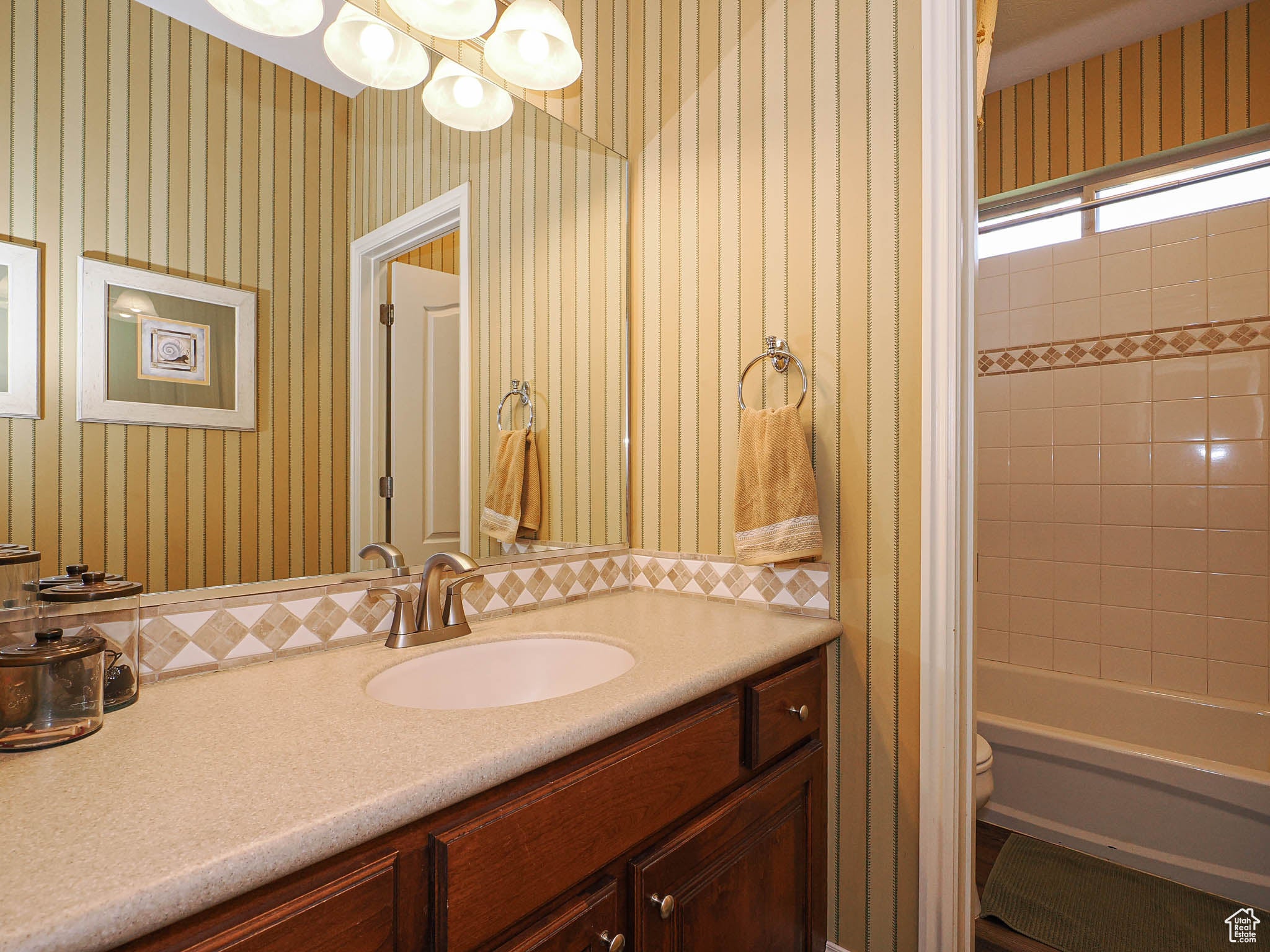 Riverton, Utah, 84065, United States, ,5 BathroomsBathrooms,Residential,Active,1849508