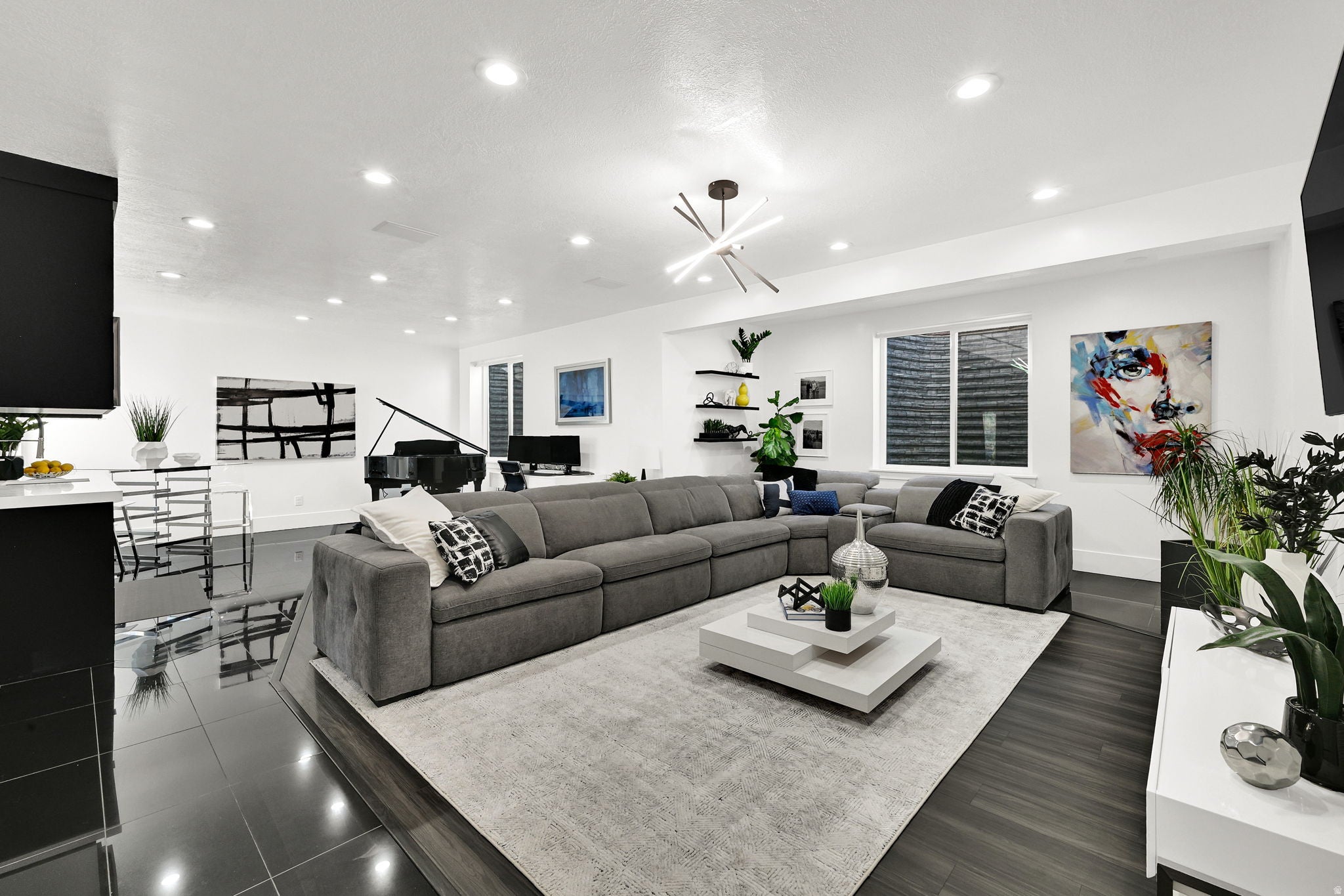 Mountain Green, Utah, 84050, United States, 5 Bedrooms Bedrooms, ,4 BathroomsBathrooms,Residential,Active,2013437