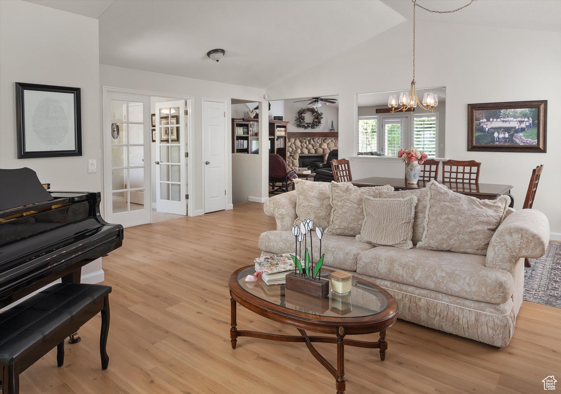 Cottonwood Heights, Utah, 84121, United States, 6 Bedrooms Bedrooms, ,3 BathroomsBathrooms,Residential,Active,1964287