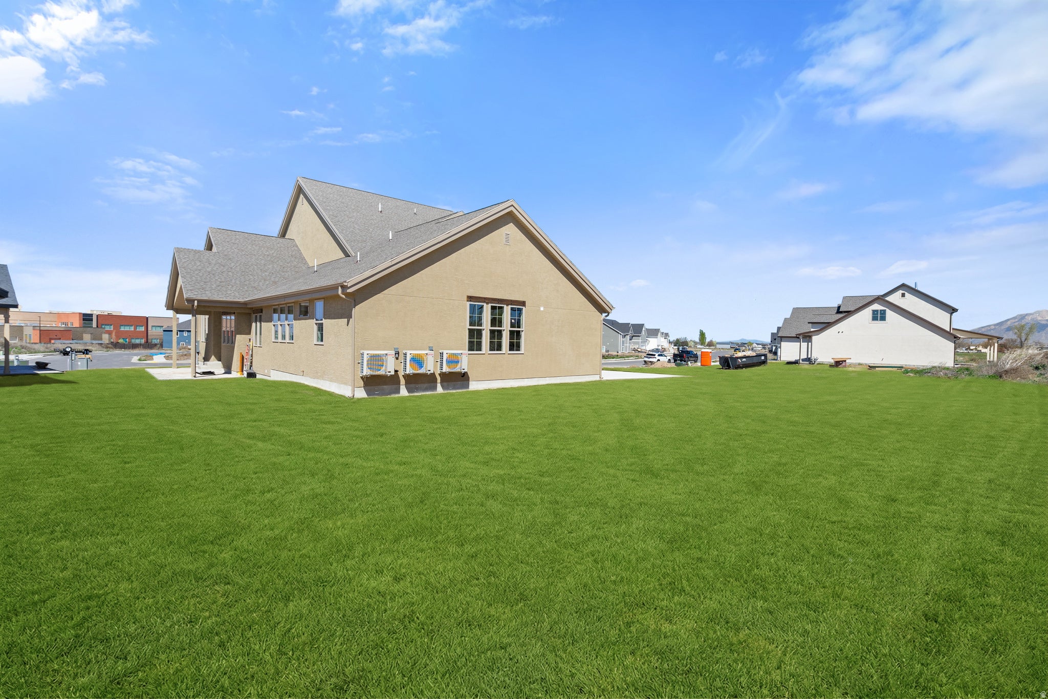 West Haven, Utah, 84401, United States, 6 Bedrooms Bedrooms, ,4 BathroomsBathrooms,Residential,Active,2037112