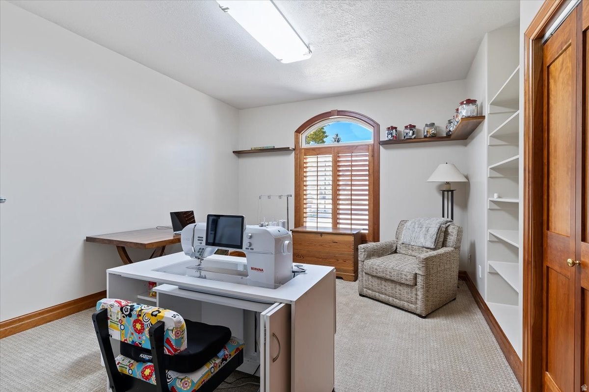 Mountain Green, Utah, 84050, United States, 5 Bedrooms Bedrooms, ,4 BathroomsBathrooms,Residential,Active,1972158