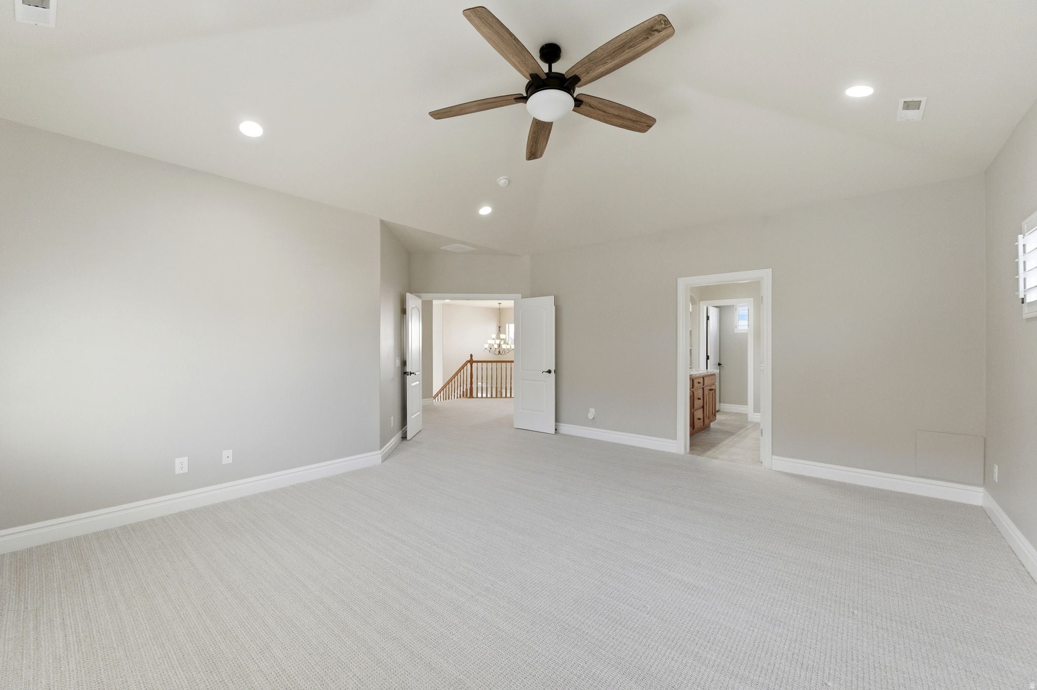 North Salt Lake, Utah, 84054, United States, 6 Bedrooms Bedrooms, ,4 BathroomsBathrooms,Residential,Active,2012192