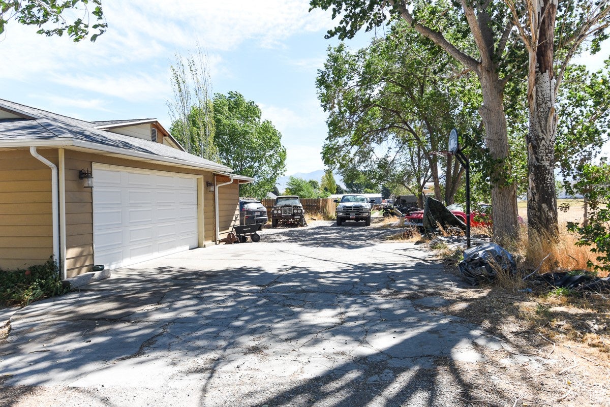 Grantsville, Utah, 84029, United States, 4 Bedrooms Bedrooms, ,3 BathroomsBathrooms,Residential,Active,1905063