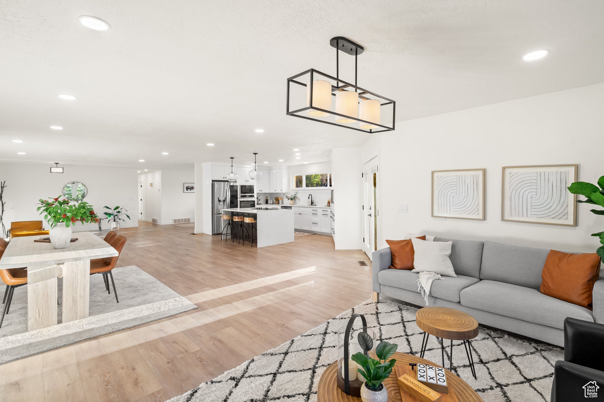 Huntsville, Utah, 84317, United States, 4 Bedrooms Bedrooms, ,3 BathroomsBathrooms,Residential,Active,1964495