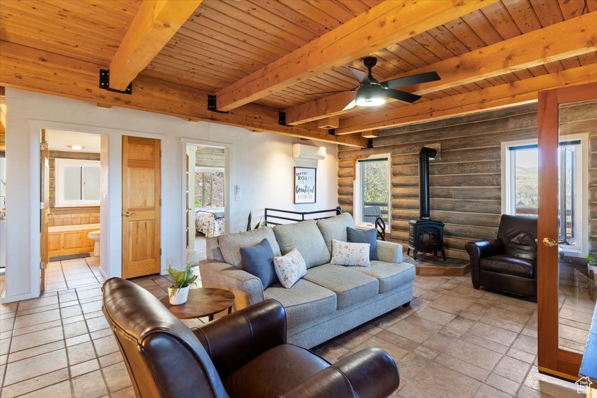 Midway, Utah, 84049, United States, 5 Bedrooms Bedrooms, ,3 BathroomsBathrooms,Residential,Active,1952631