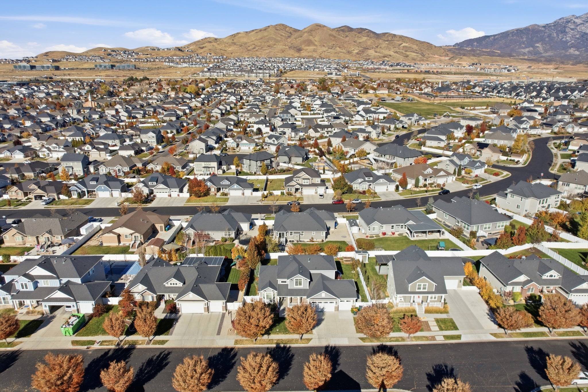 Lehi, Utah, 84043, United States, 7 Bedrooms Bedrooms, ,4 BathroomsBathrooms,Residential,Pending,1987244