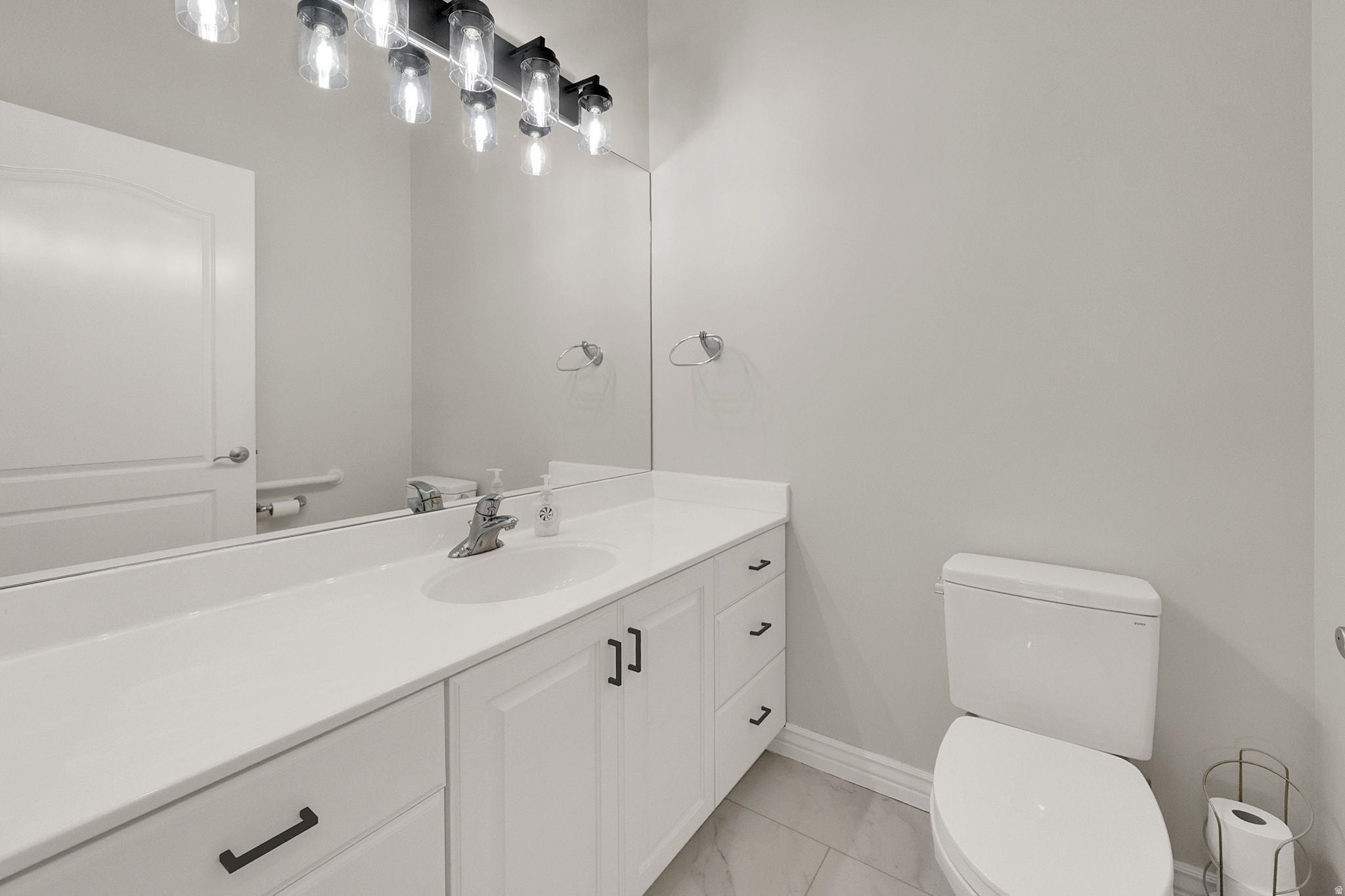 Perry, Utah, 84302, United States, 6 Bedrooms Bedrooms, ,5 BathroomsBathrooms,Residential,Active,1973365