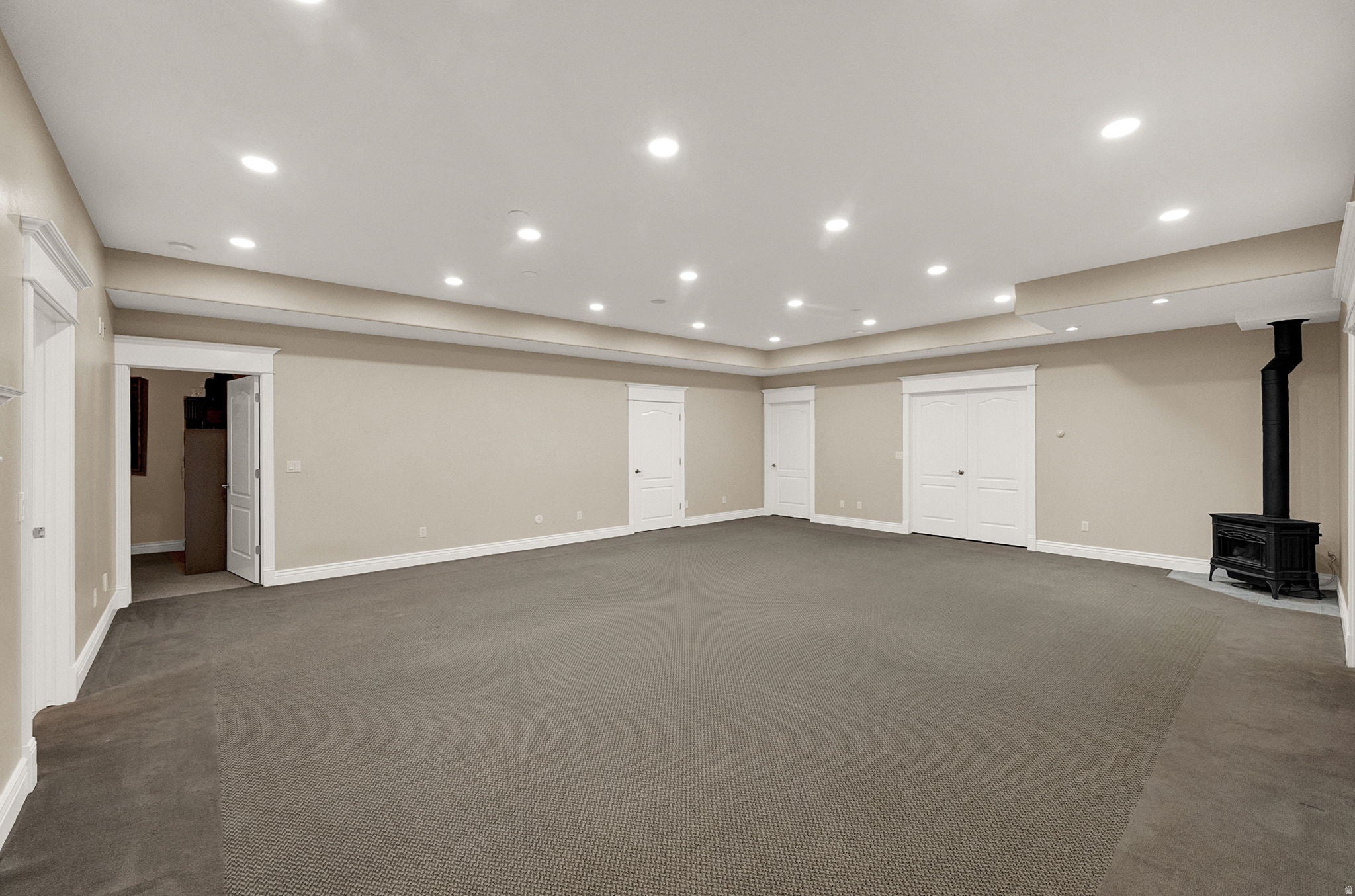 Perry, Utah, 84302, United States, 6 Bedrooms Bedrooms, ,5 BathroomsBathrooms,Residential,Active,2045022