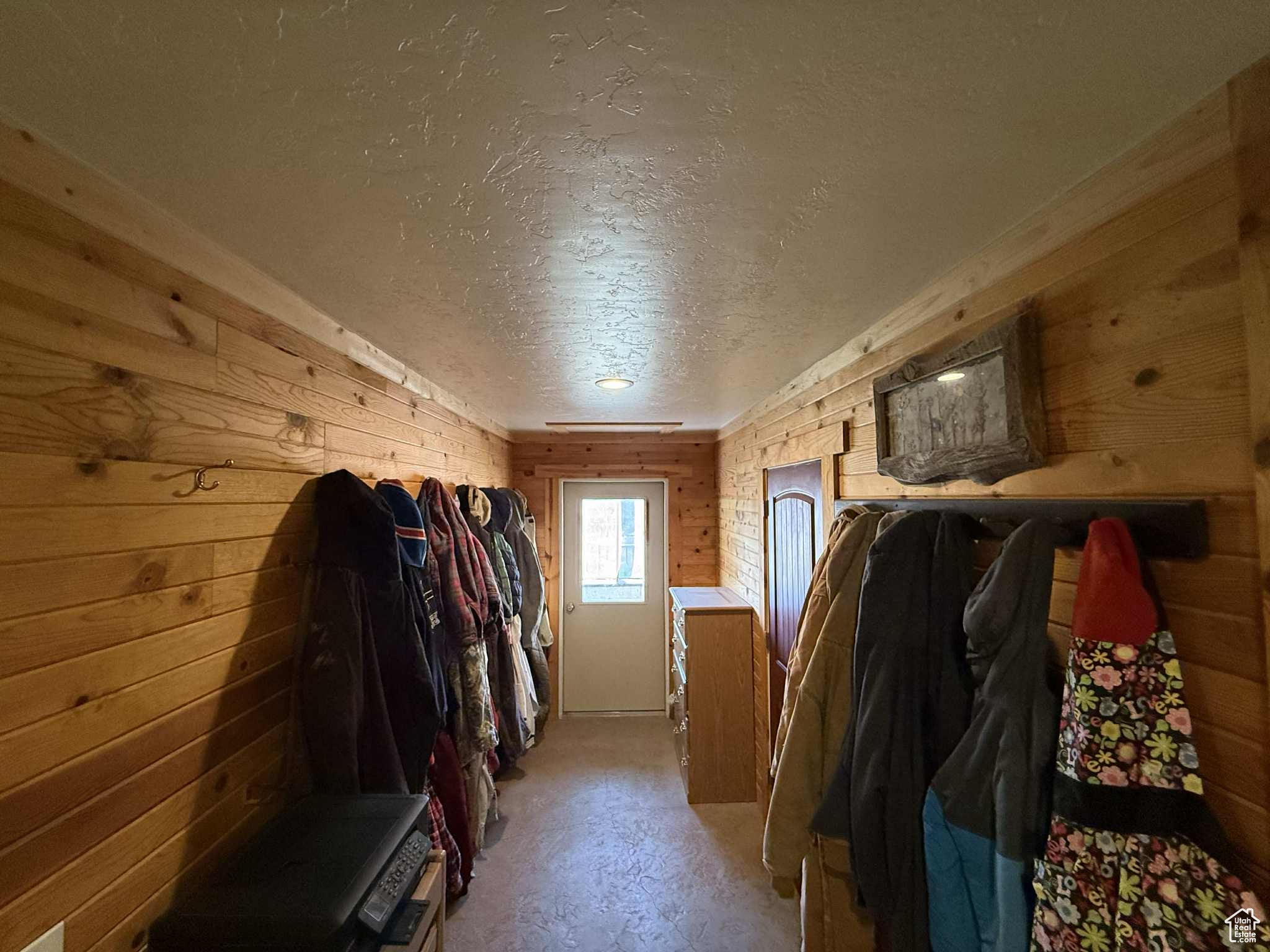 Huntington, Utah, 84528, United States, 4 Bedrooms Bedrooms, ,1 BathroomBathrooms,Residential,Active,1963255