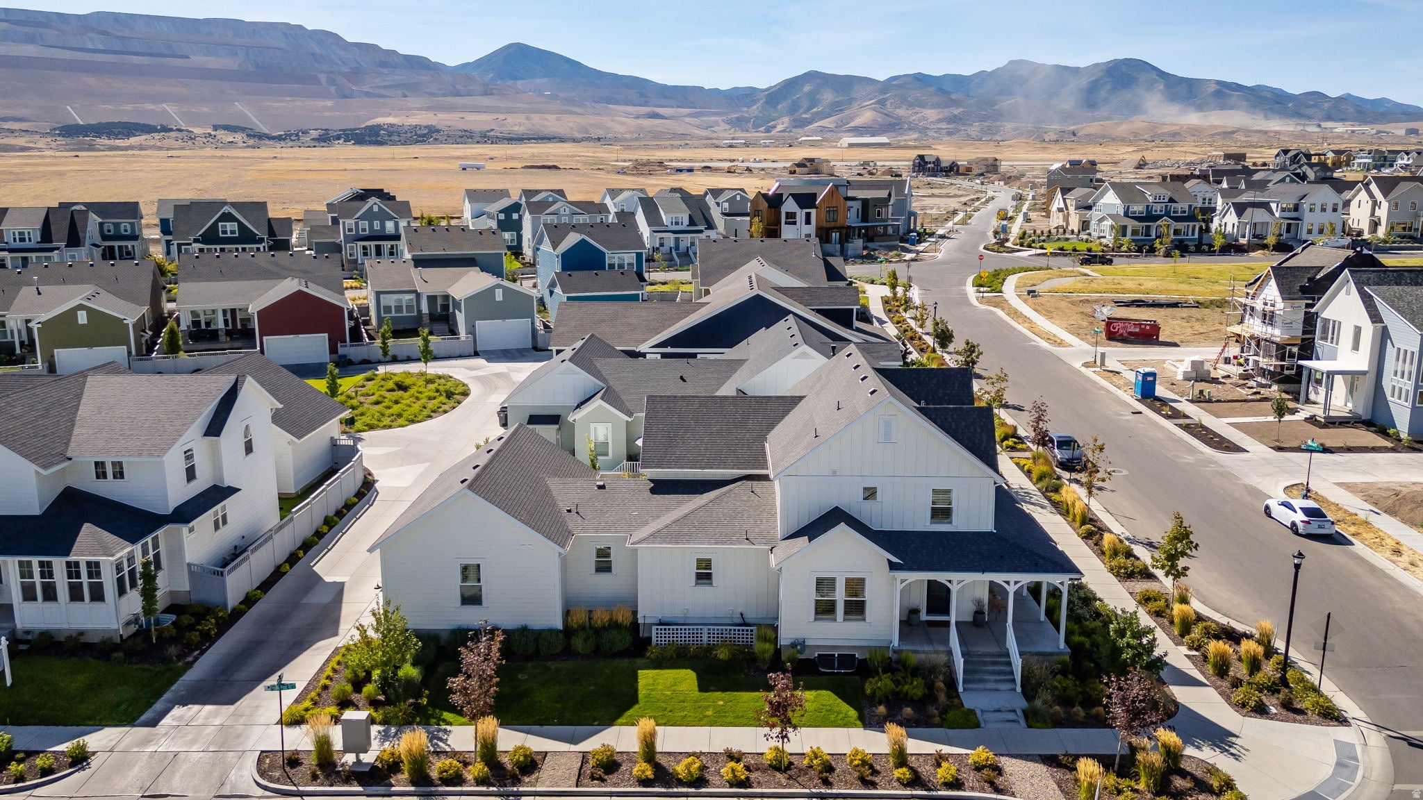 South Jordan, Utah, 84009, United States, 6 Bedrooms Bedrooms, ,5 BathroomsBathrooms,Residential,Active,2008308