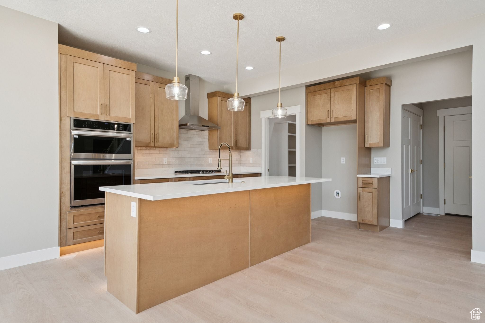 Lehi, Utah, 84043, United States, 7 Bedrooms Bedrooms, ,4 BathroomsBathrooms,Residential,Active,1849505