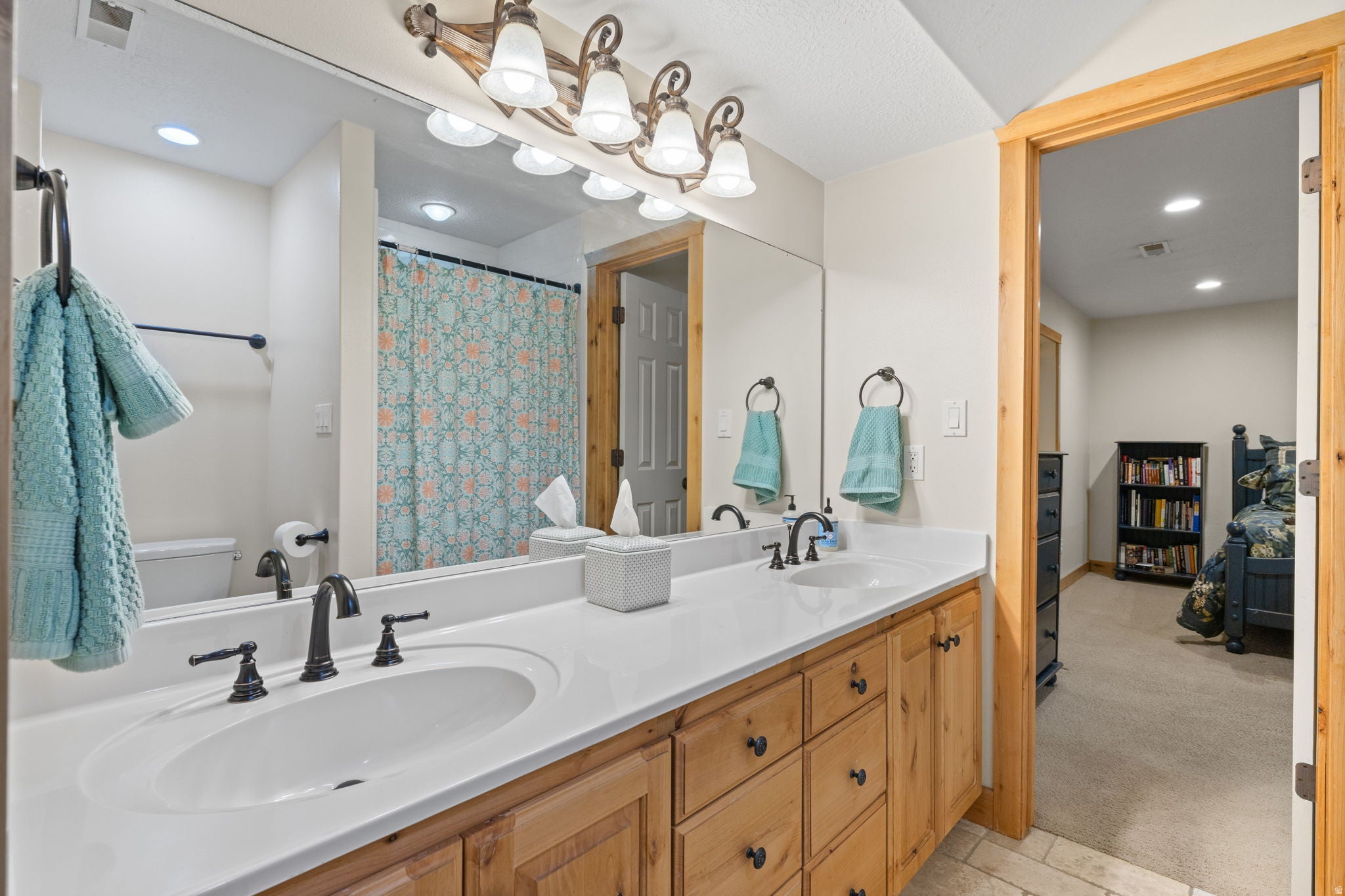 Orem, Utah, 84097, United States, 6 Bedrooms Bedrooms, ,6 BathroomsBathrooms,Residential,Active,2044198