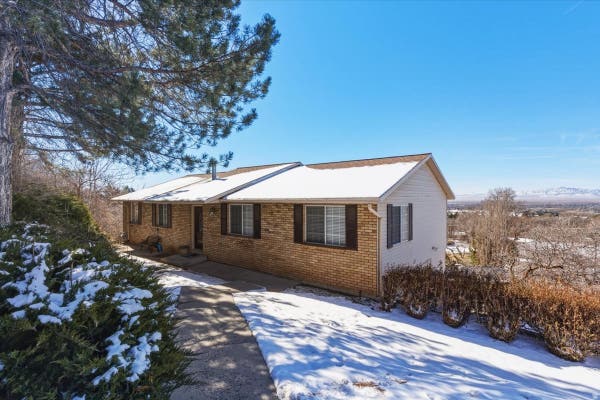 384 S EASTOAKS DR # 5, FRUIT HEIGHTS, UT 84037, photo 1 of 34