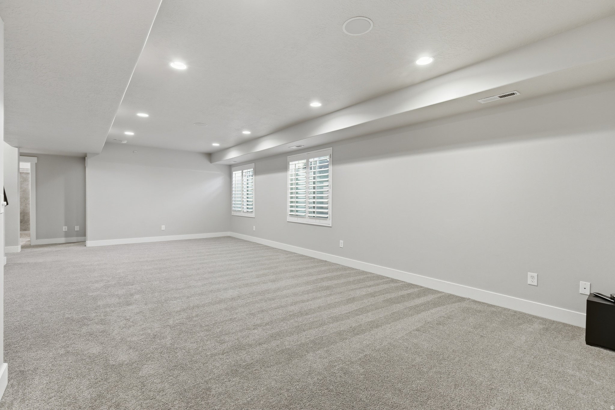 Lehi, Utah, 84043, United States, 7 Bedrooms Bedrooms, ,4 BathroomsBathrooms,Residential,Pending,1987244