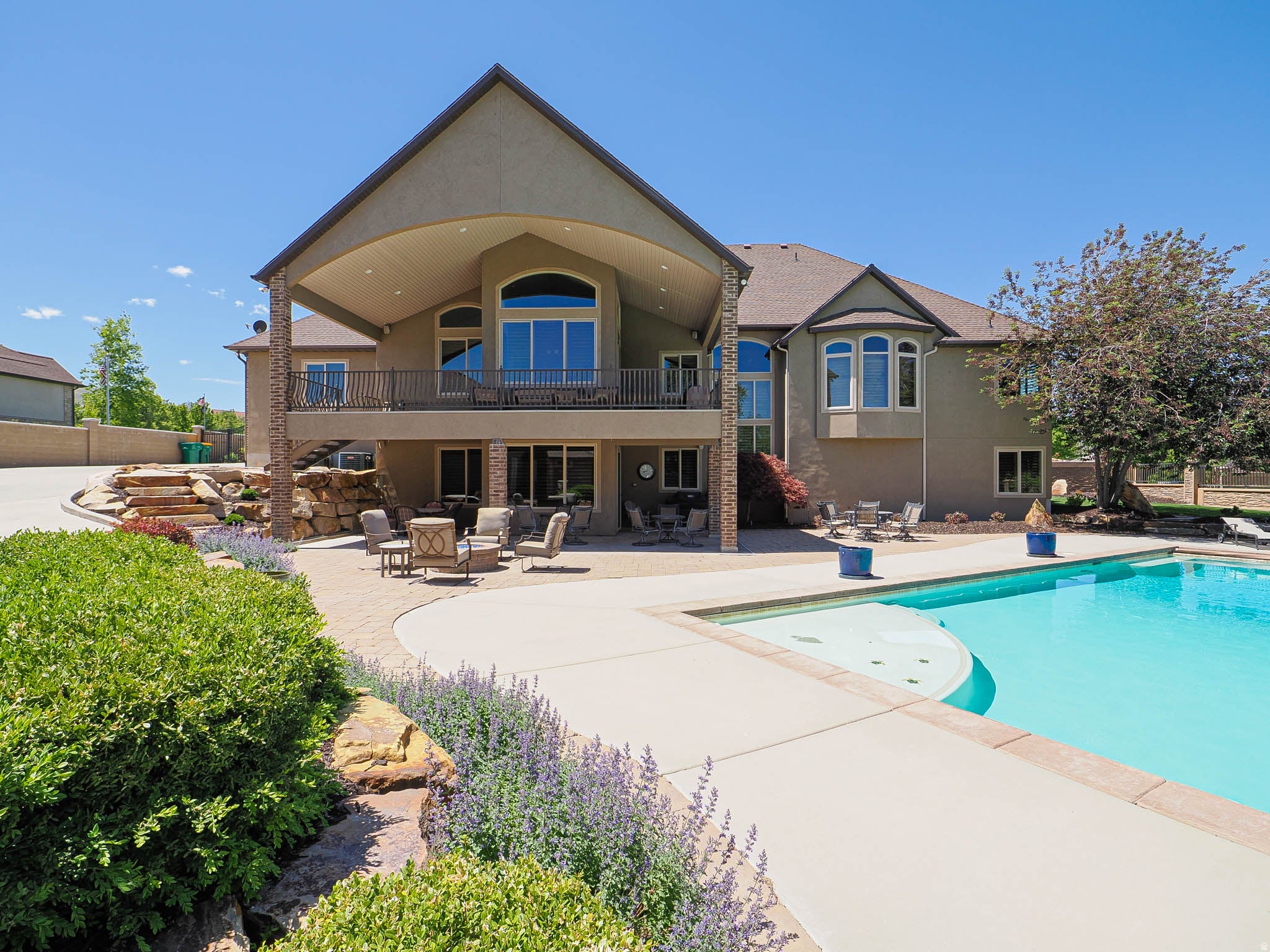 Bluffdale, Utah, 84065, United States, 5 Bedrooms Bedrooms, ,5 BathroomsBathrooms,Residential,Active,2030117