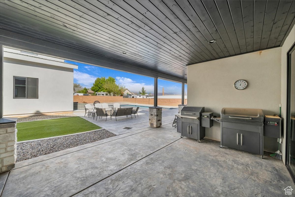 Hurricane, Utah, 84737, United States, 4 Bedrooms Bedrooms, ,5 BathroomsBathrooms,Residential,Active,1762812