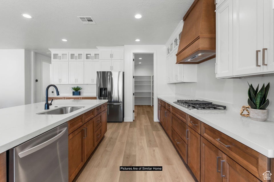 Washington, Utah, 84780, United States, 5 Bedrooms Bedrooms, ,5 BathroomsBathrooms,Residential,Active,1922338