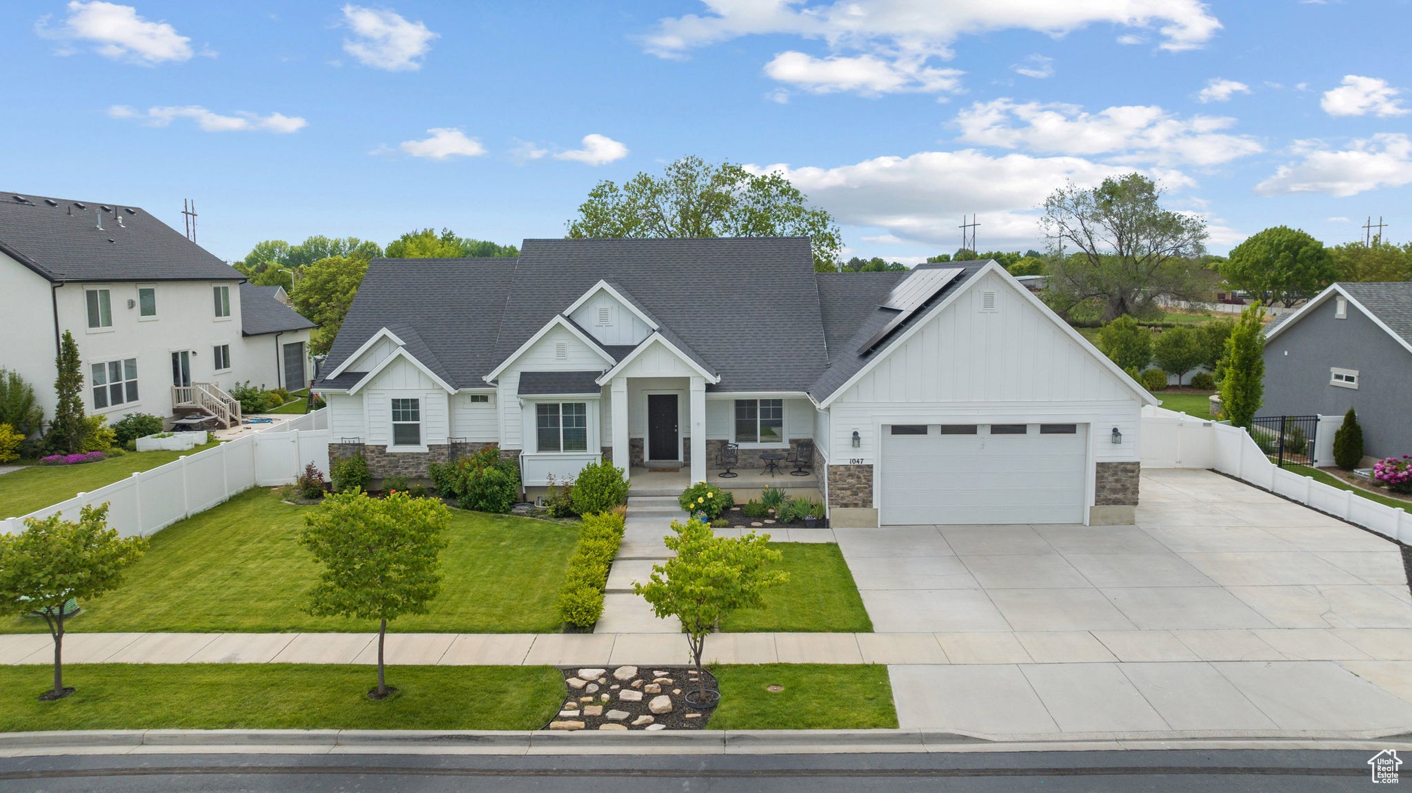 Mapleton, Utah, 84664, United States, 6 Bedrooms Bedrooms, ,5 BathroomsBathrooms,Residential,Active,1828968