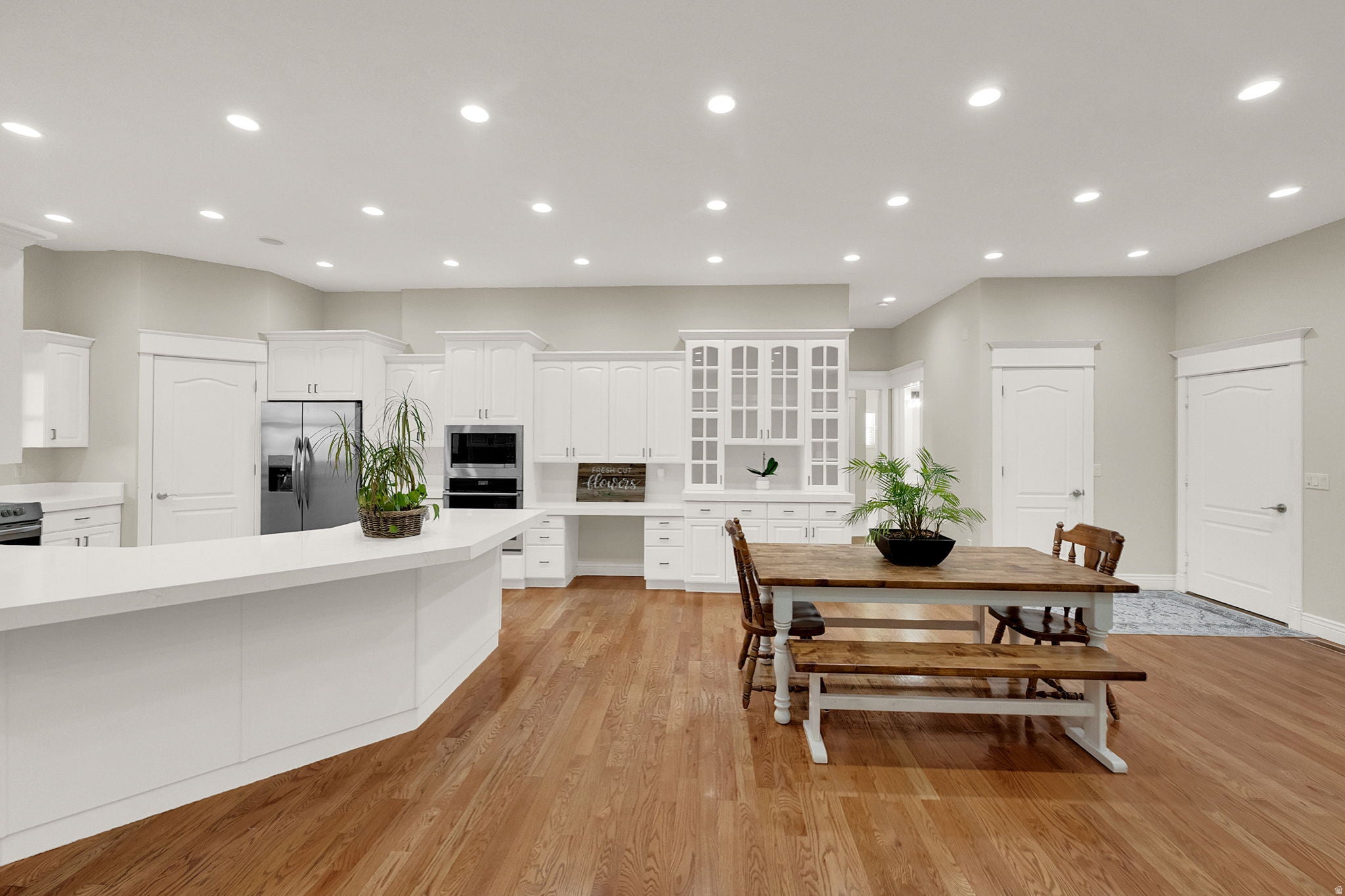 Perry, Utah, 84302, United States, 6 Bedrooms Bedrooms, ,5 BathroomsBathrooms,Residential,Active,1973365