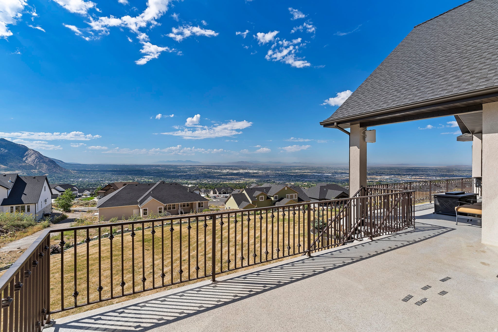 North Ogden, Utah, 84414, United States, 5 Bedrooms Bedrooms, ,5 BathroomsBathrooms,Residential,Active,1997557