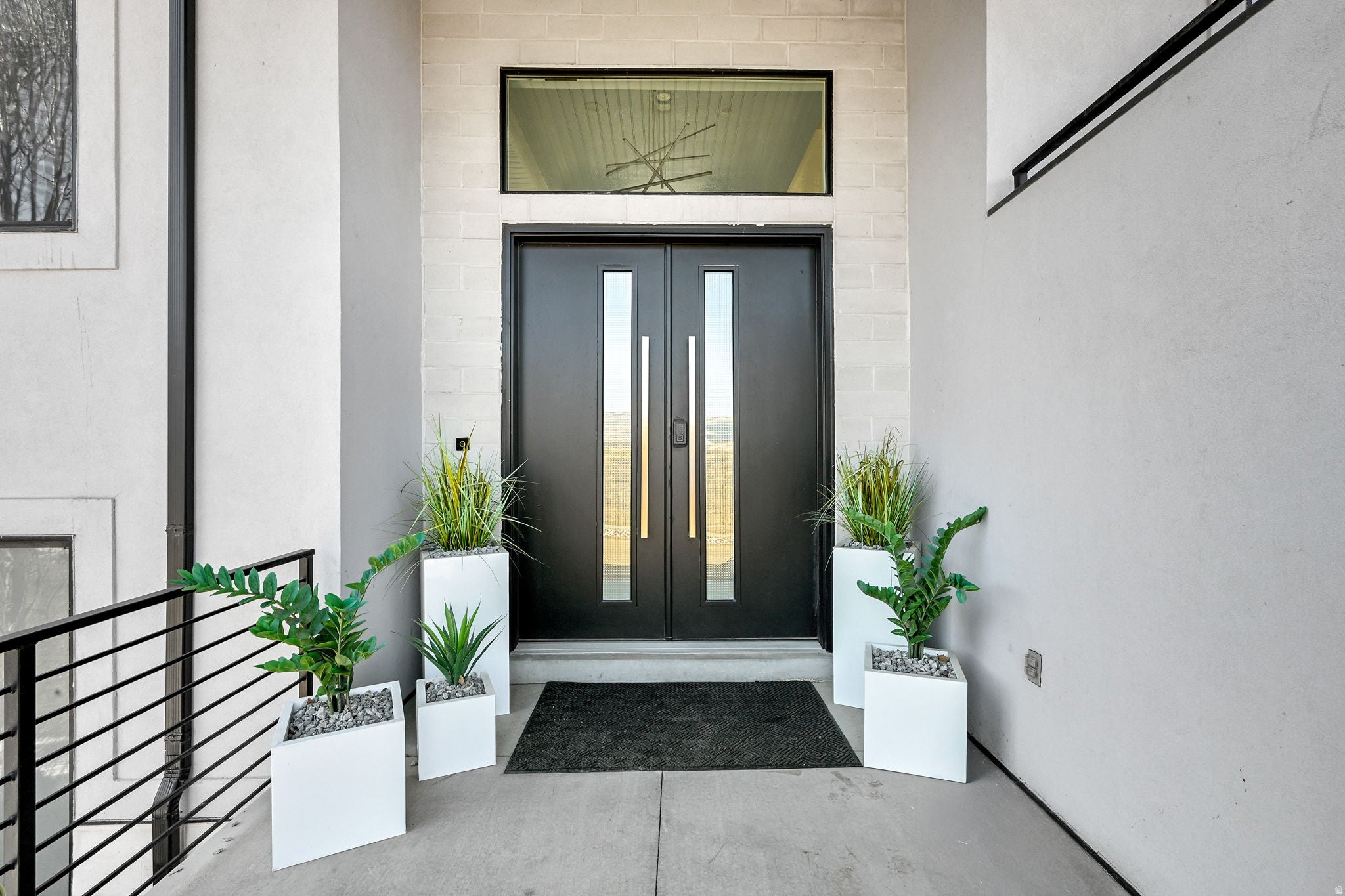 Mountain Green, Utah, 84050, United States, 5 Bedrooms Bedrooms, ,4 BathroomsBathrooms,Residential,Active,2013437