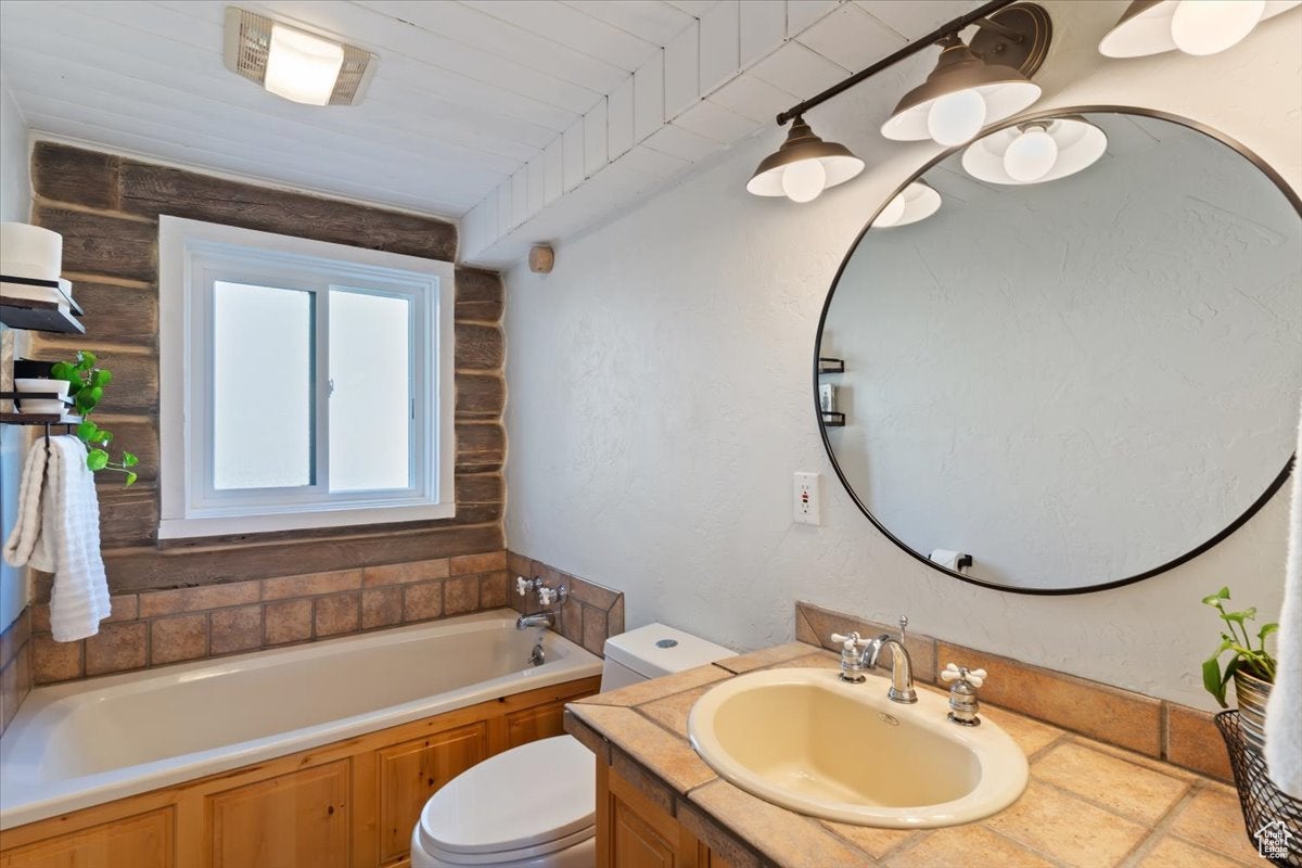 Midway, Utah, 84049, United States, 5 Bedrooms Bedrooms, ,3 BathroomsBathrooms,Residential,Active,1952631