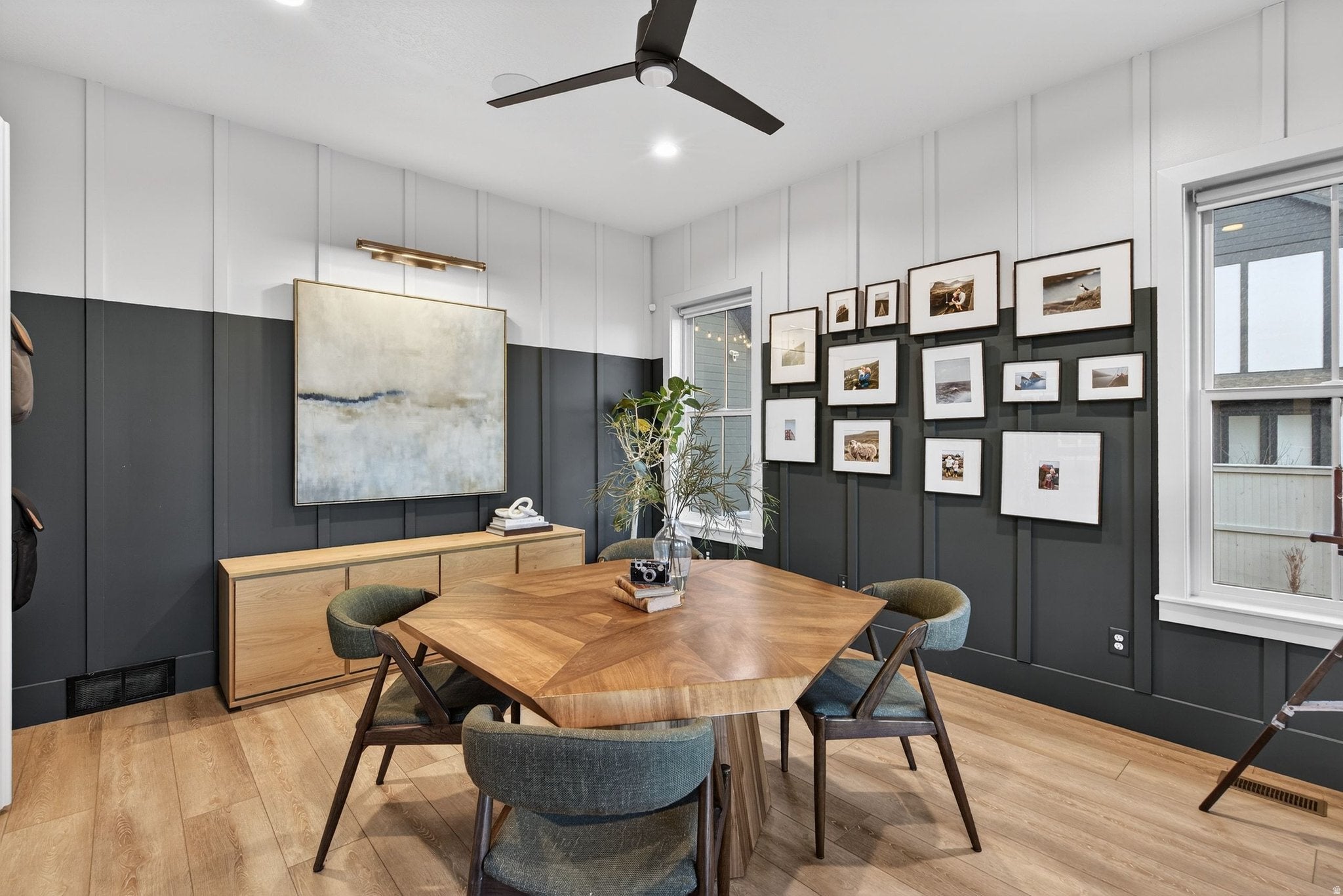 South Jordan, Utah, 84009, United States, 4 Bedrooms Bedrooms, ,4 BathroomsBathrooms,Residential,Active,2006892