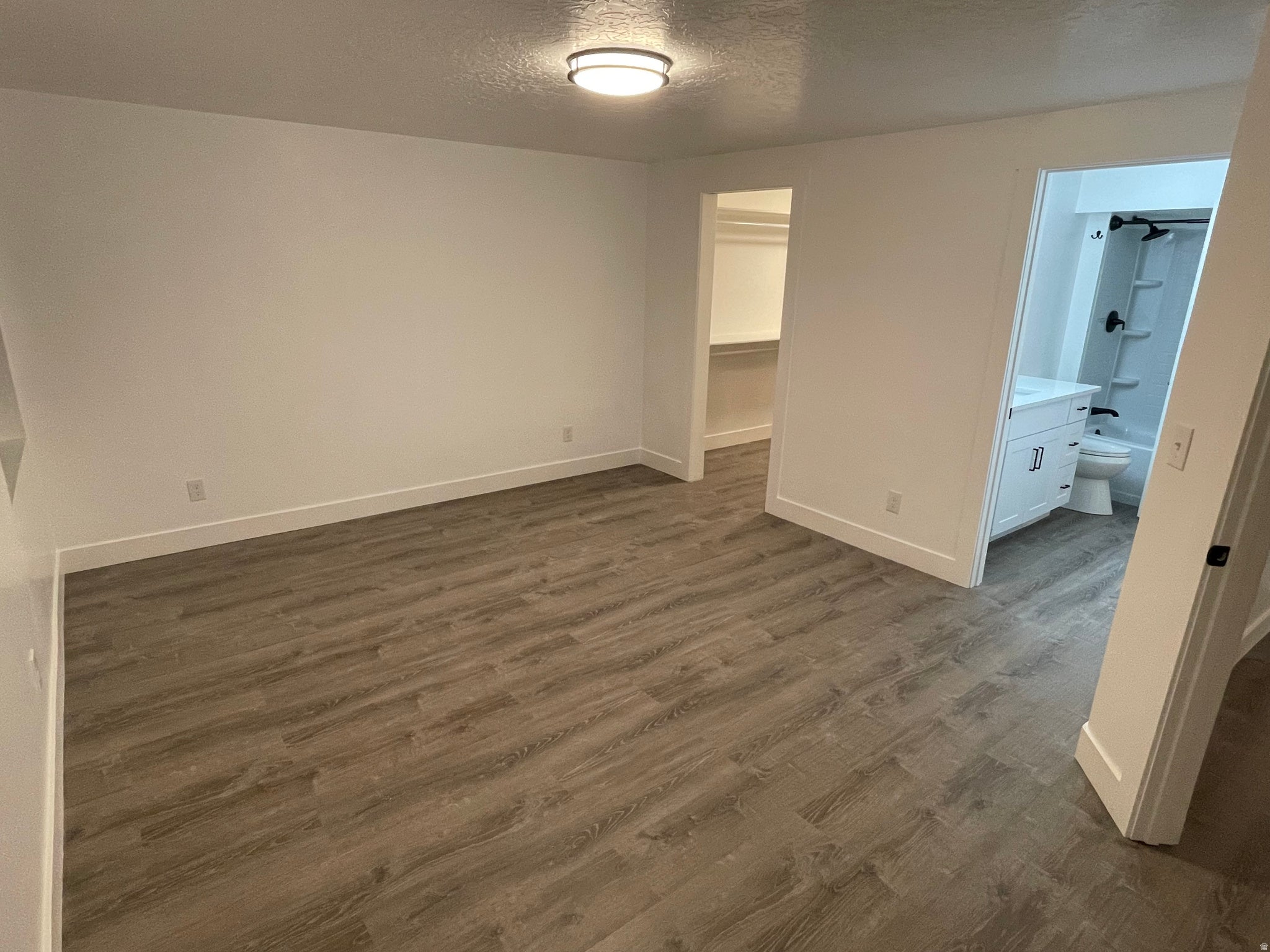 Springville, Utah, 84663, United States, 7 Bedrooms Bedrooms, ,5 BathroomsBathrooms,Residential,Active,2006980