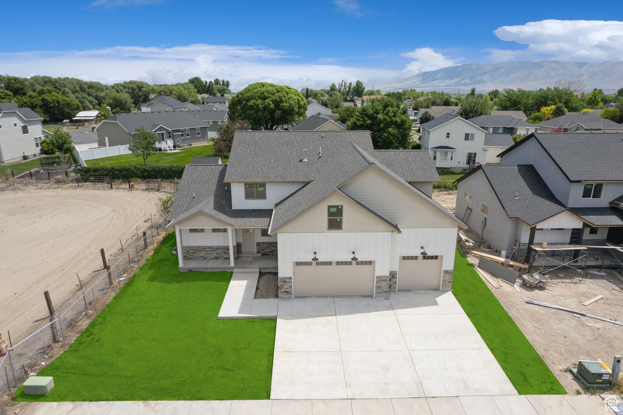 Lehi, Utah, 84043, United States, 7 Bedrooms Bedrooms, ,4 BathroomsBathrooms,Residential,Active,1849505