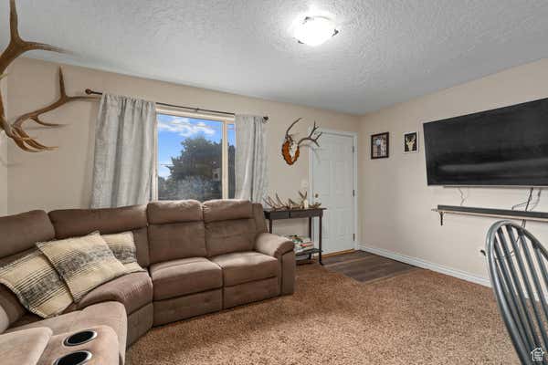 55 W 100 N, SANTAQUIN, UT 84655, photo 5 of 29