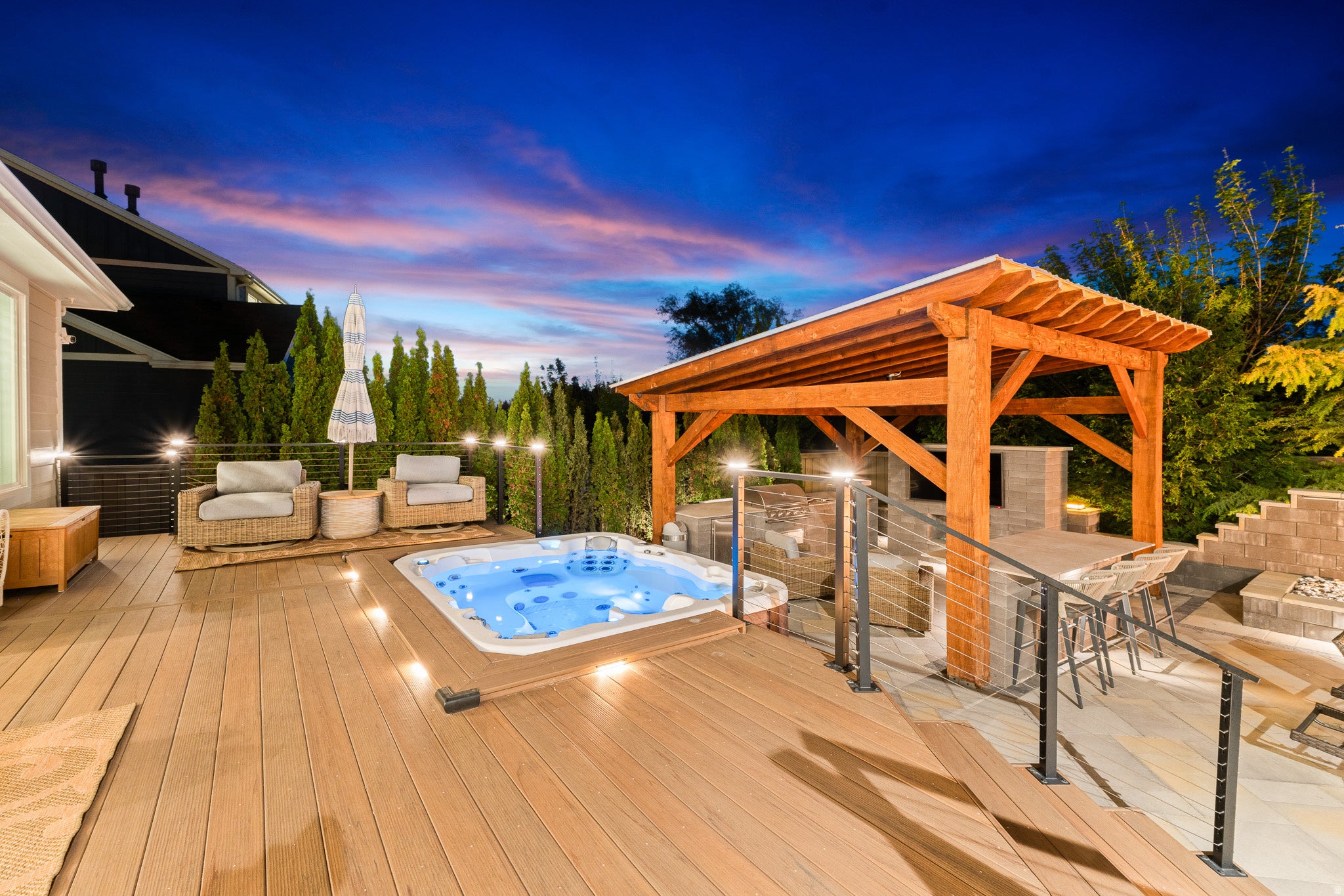 Fruit Heights, Utah, 84037, United States, 6 Bedrooms Bedrooms, ,4 BathroomsBathrooms,Residential,Contingent,2045711
