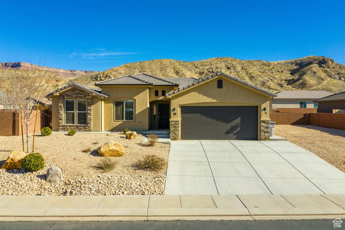 46 E 700 N, LA VERKIN, UT 84745, photo 1 of 41