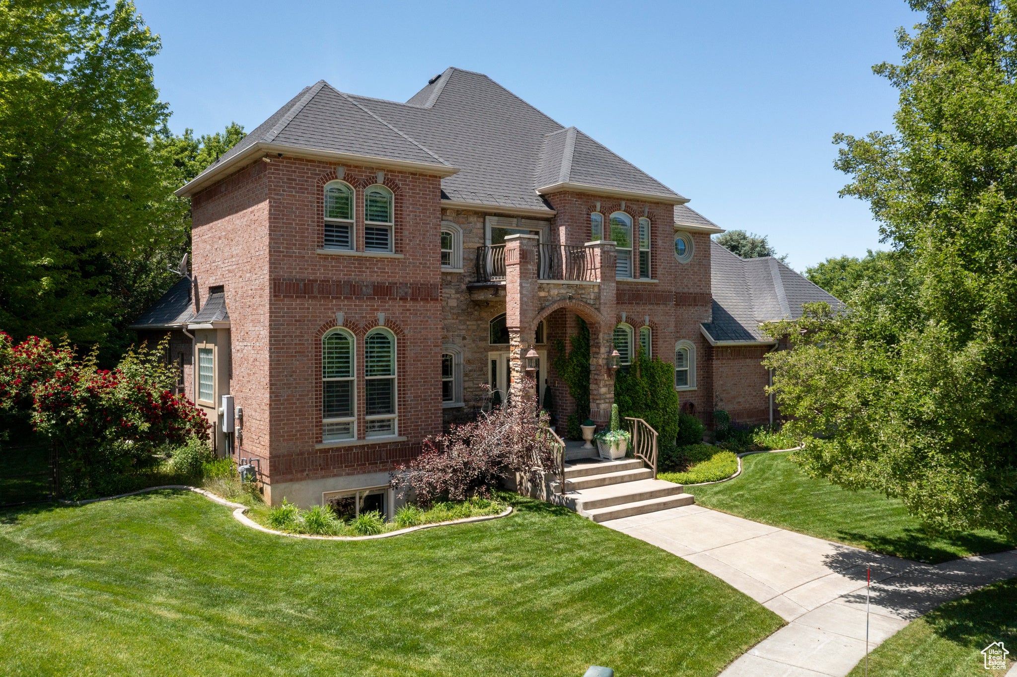 South Weber, Utah, 84405, United States, ,6 BathroomsBathrooms,Residential,Active,1843847