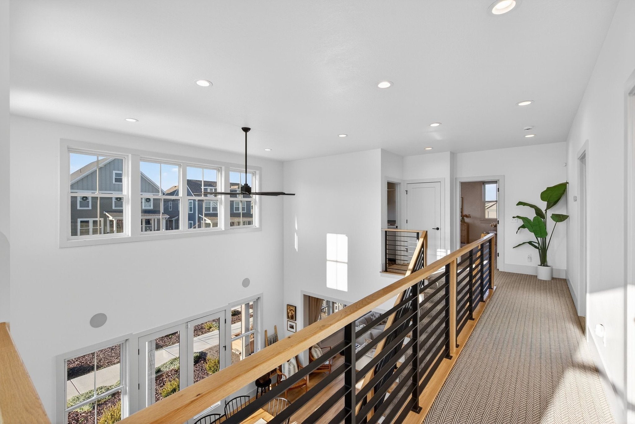 South Jordan, Utah, 84009, United States, 4 Bedrooms Bedrooms, ,4 BathroomsBathrooms,Residential,Active,2006892