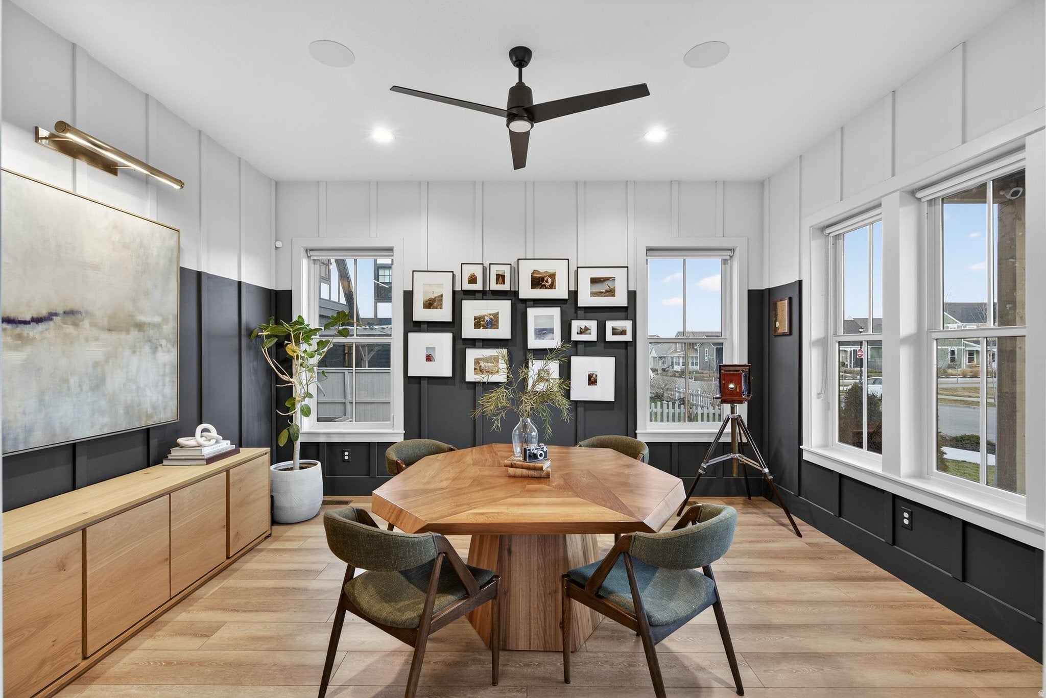 South Jordan, Utah, 84009, United States, 4 Bedrooms Bedrooms, ,4 BathroomsBathrooms,Residential,Active,2006892