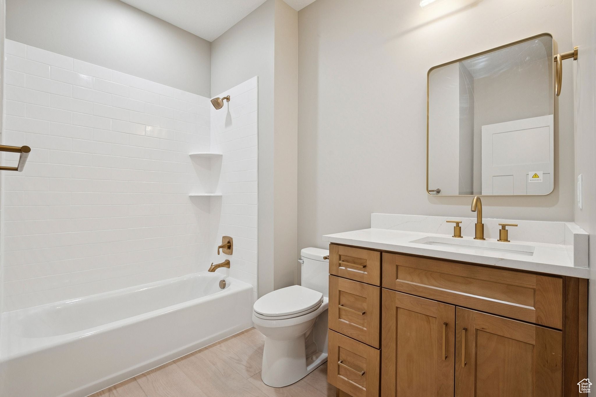 Lehi, Utah, 84043, United States, 7 Bedrooms Bedrooms, ,4 BathroomsBathrooms,Residential,Active,1849505