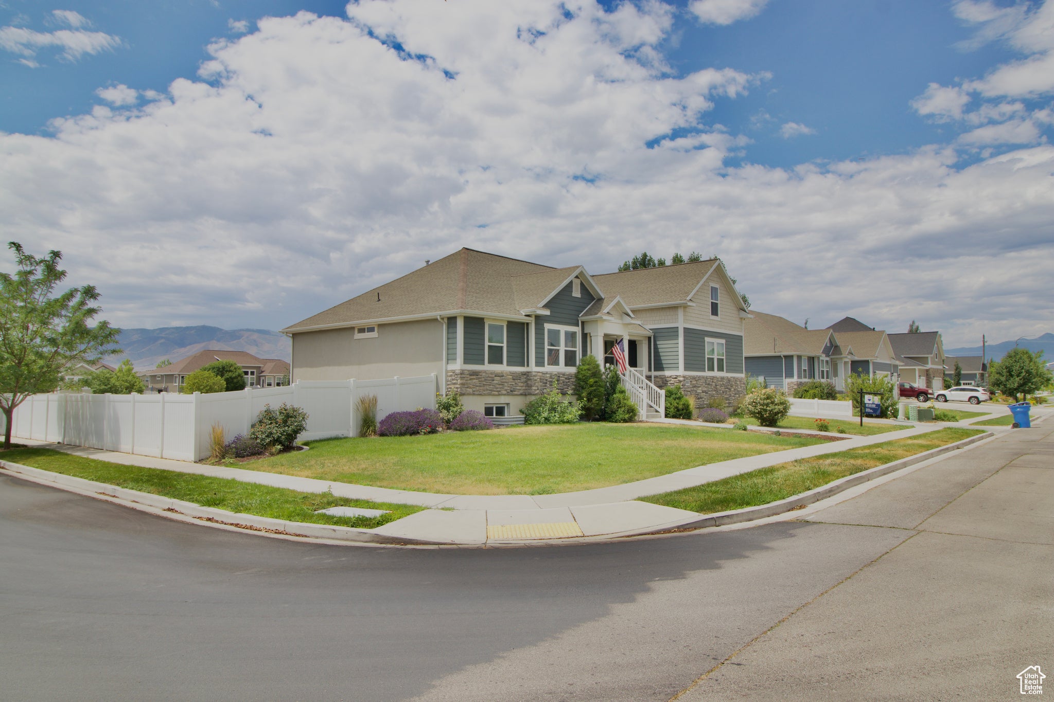 Lehi, Utah, 84043, United States, 5 Bedrooms Bedrooms, ,4 BathroomsBathrooms,Residential,Active,1862914