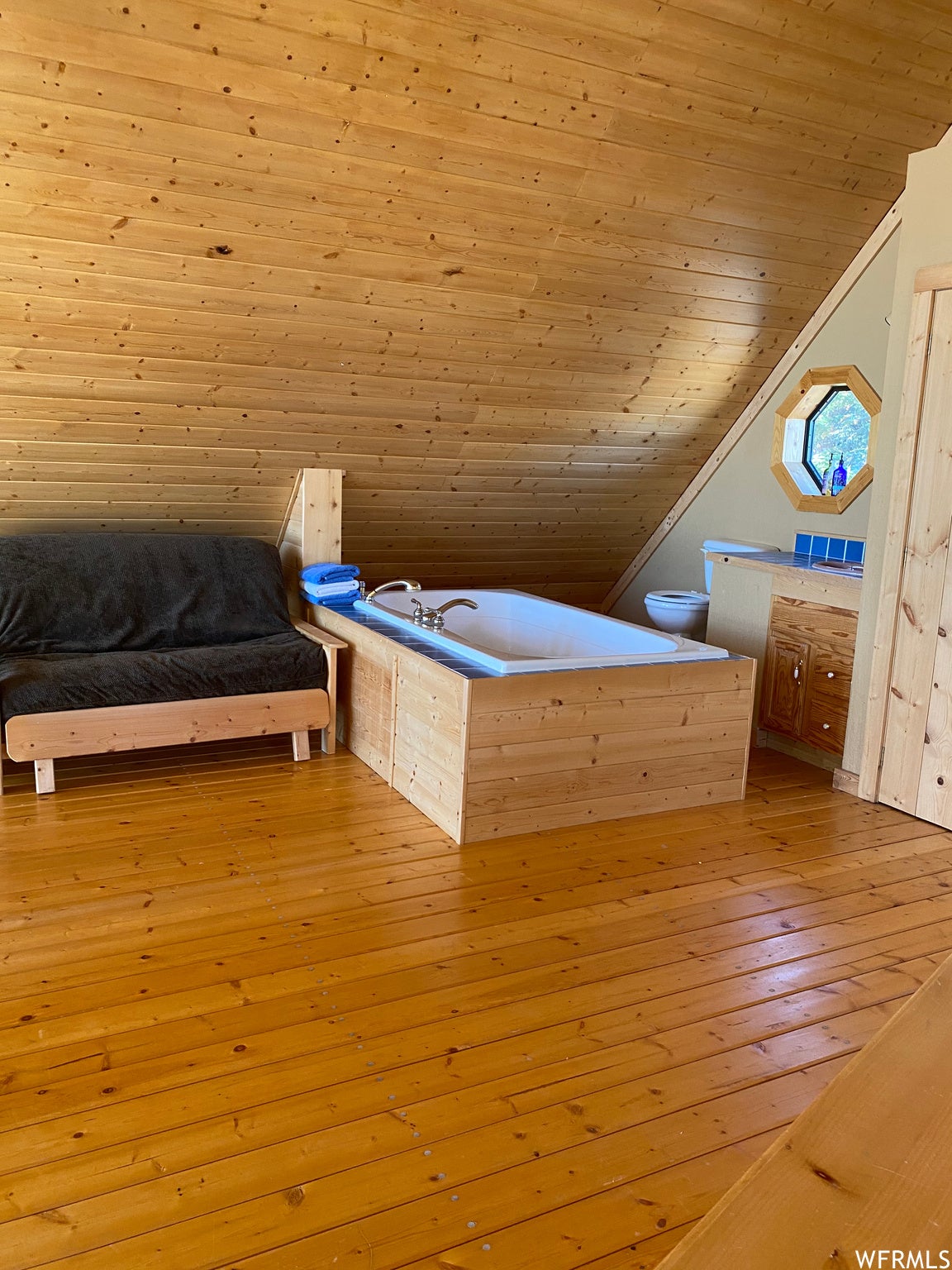 Eden, Utah, 84310, United States, ,3 BathroomsBathrooms,Residential,Active,1704776