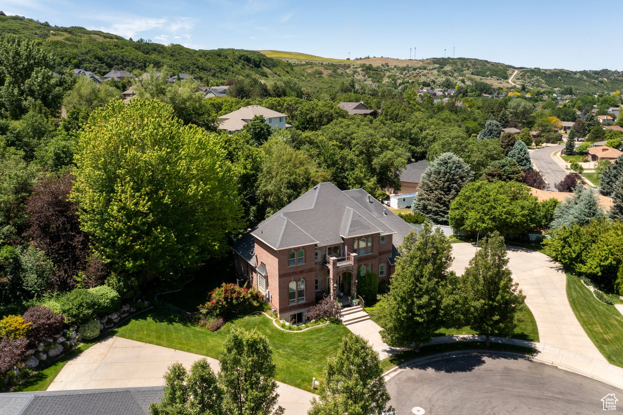 South Weber, Utah, 84405, United States, ,6 BathroomsBathrooms,Residential,Active,1843847