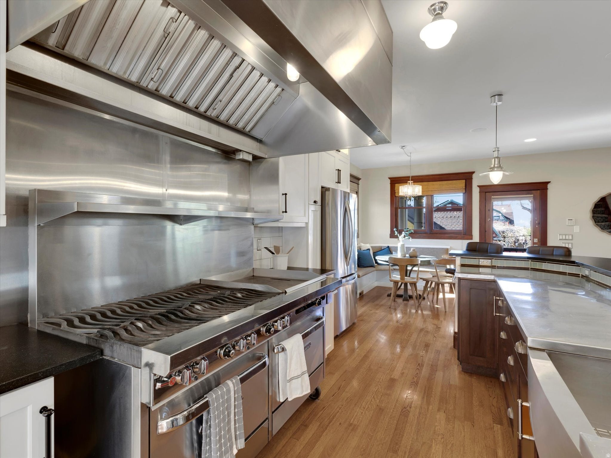 Salt Lake City, Utah, 84105, United States, 6 Bedrooms Bedrooms, ,4 BathroomsBathrooms,Residential,Active,2017445